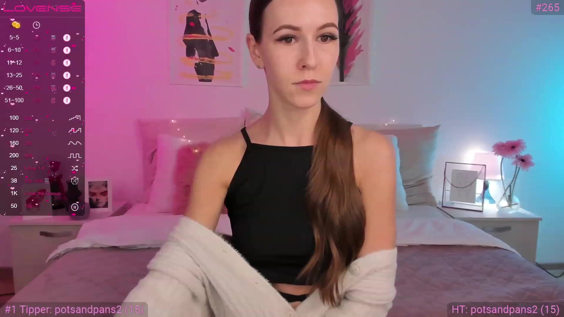 Gallery image thumbnail from TifFunny's myfreecams stream on, 03/29/2023, 06:54 image 12 of 20
