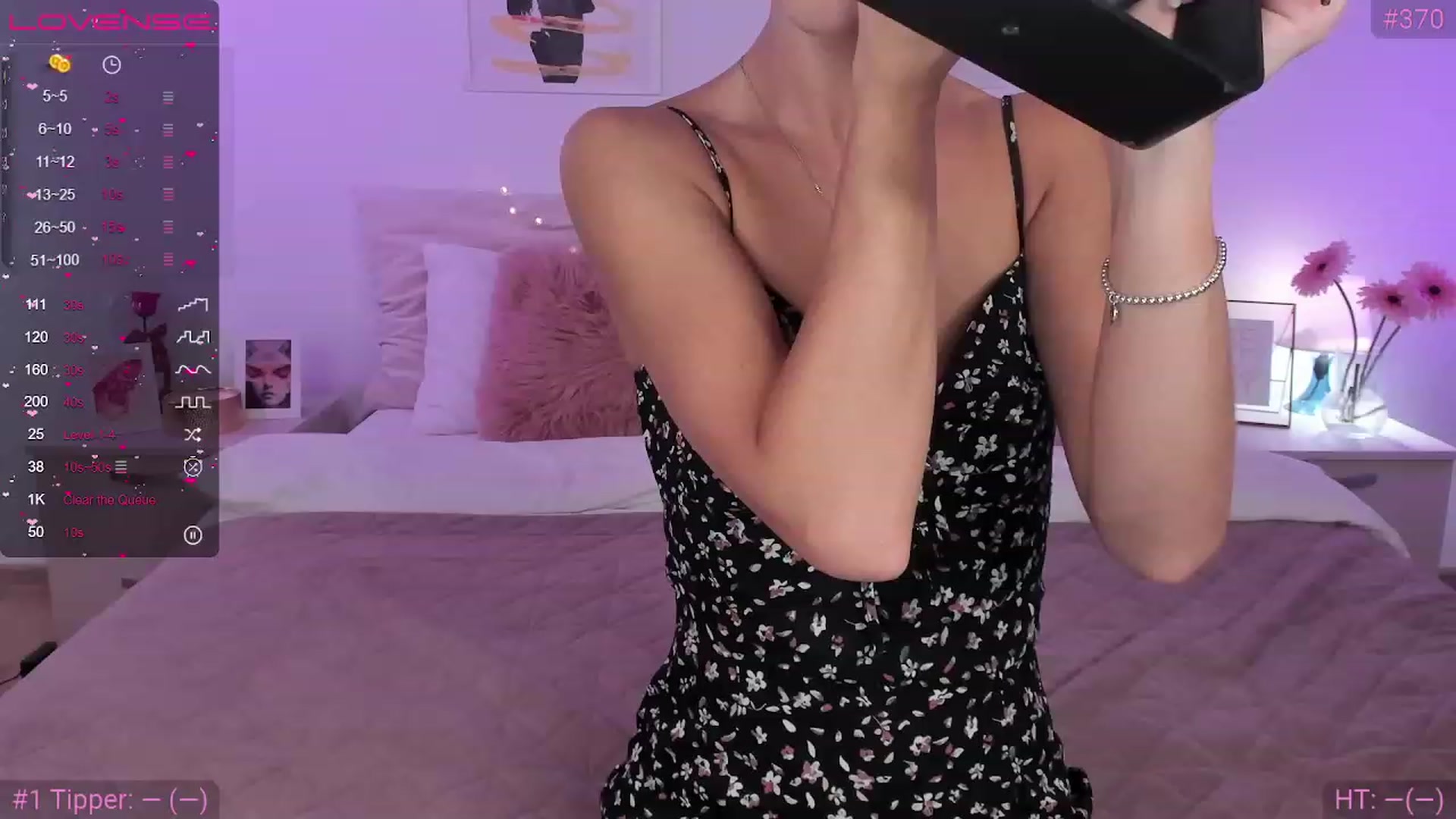 Gallery image thumbnail from TifFunny's myfreecams stream on, 06/21/2023, 17:09 image 2 of 20