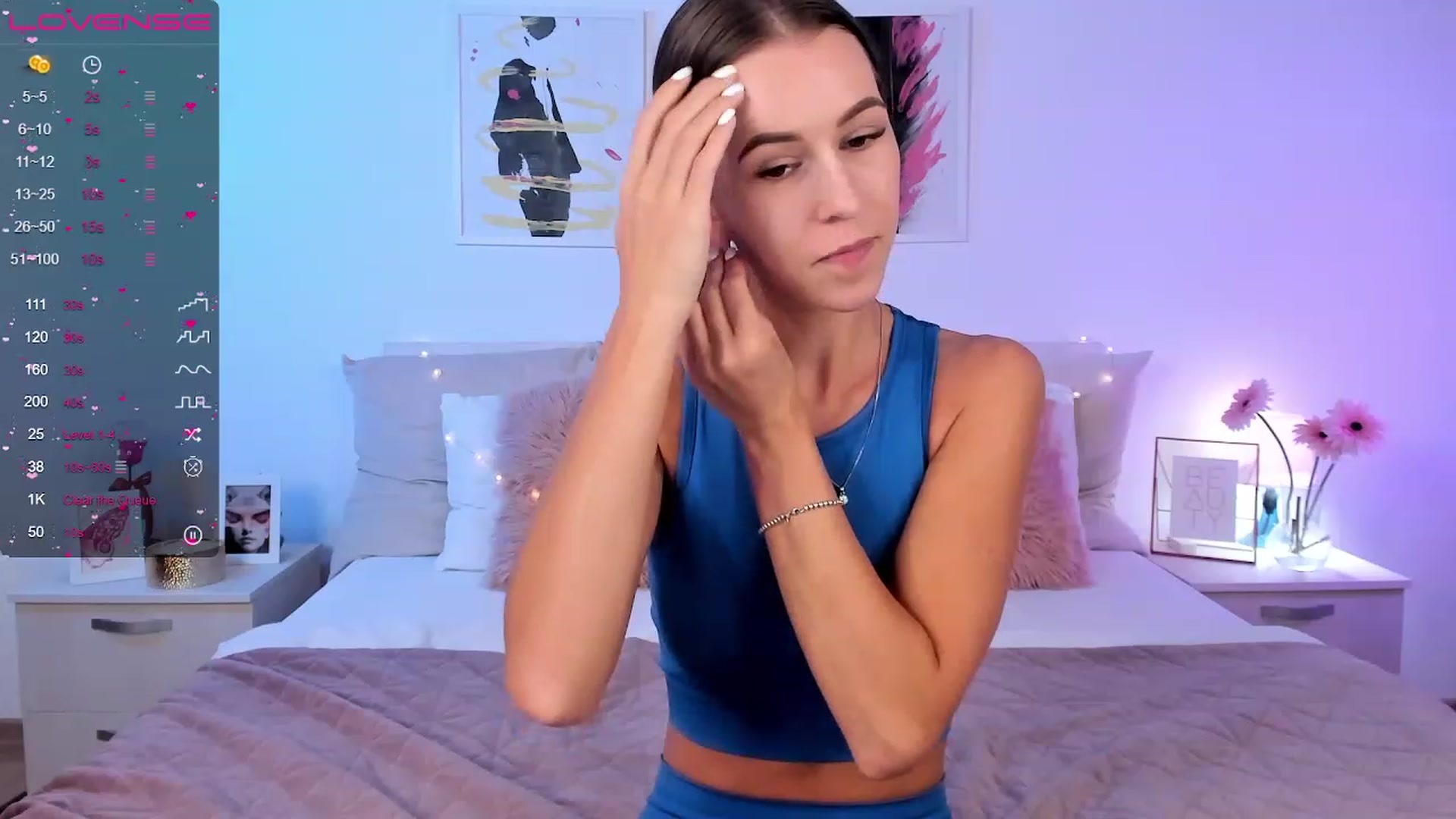 Gallery image thumbnail from TifFunny's myfreecams stream on, 08/05/2023, 16:18 image 19 of 20