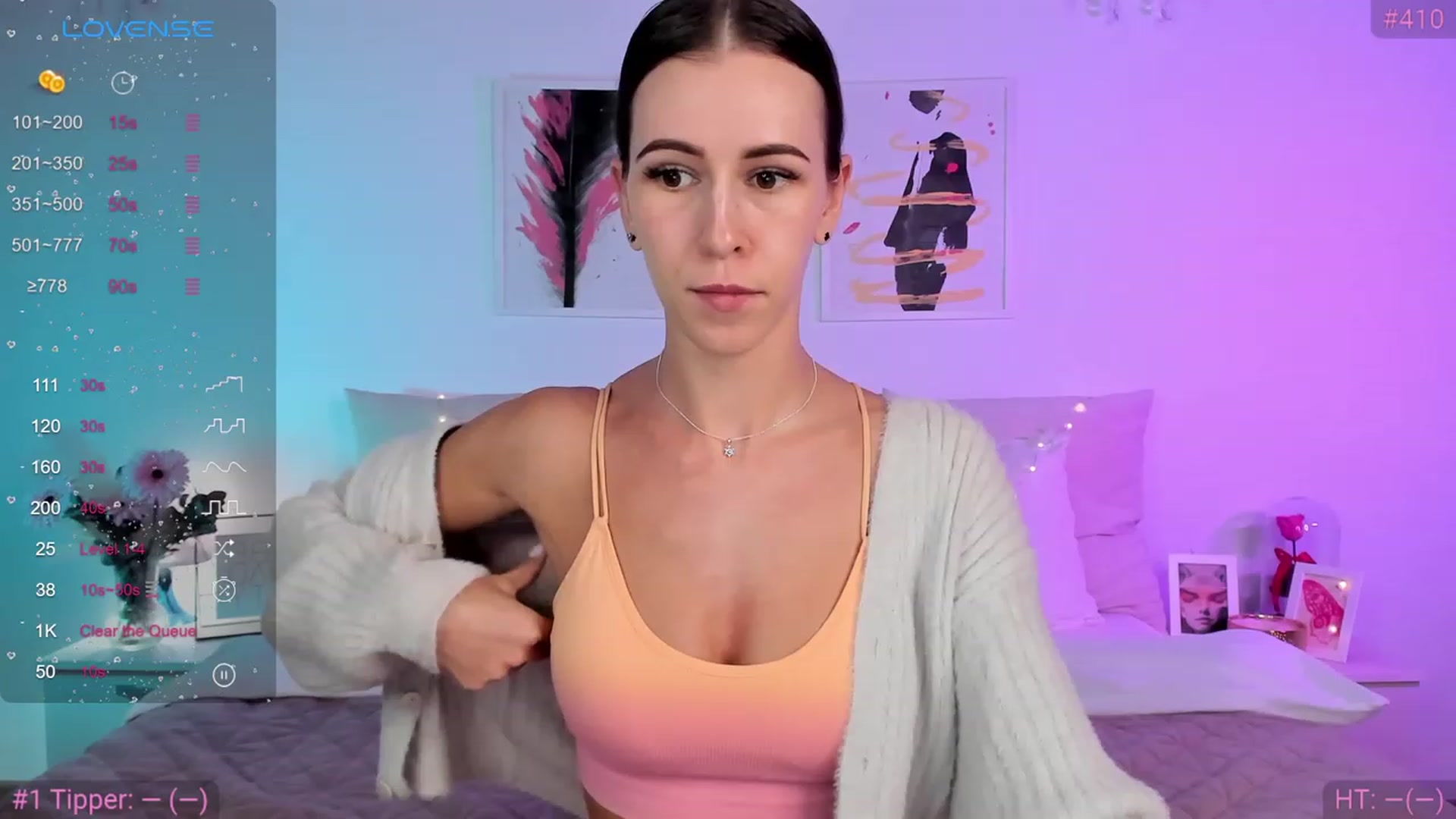 Gallery image thumbnail from TifFunny's myfreecams stream on, 12/19/2023, 24:07 image 16 of 20