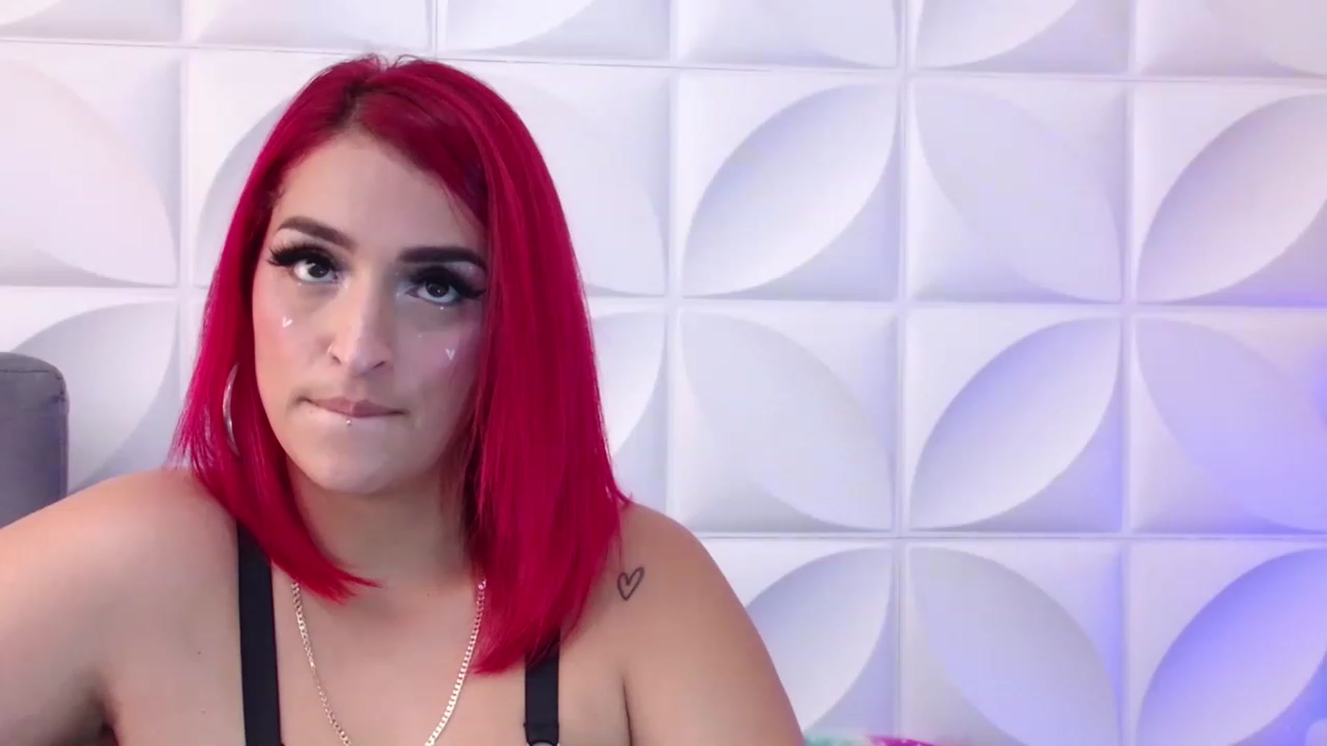 Gallery image thumbnail from Tifannys_ti's myfreecams stream on, 11/16/2022, 14:36 image 11 of 20
