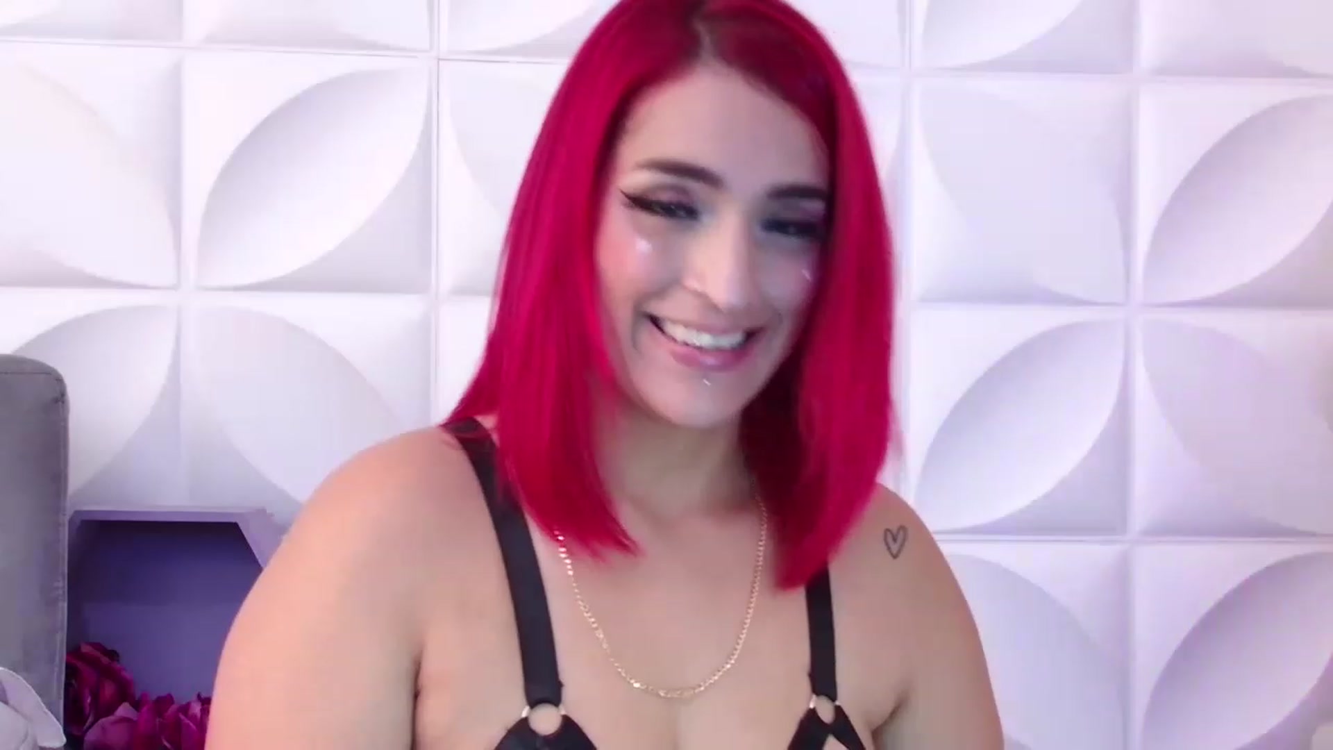 Gallery image thumbnail from Tifannys_ti's myfreecams stream on, 11/16/2022, 14:36 image 8 of 20