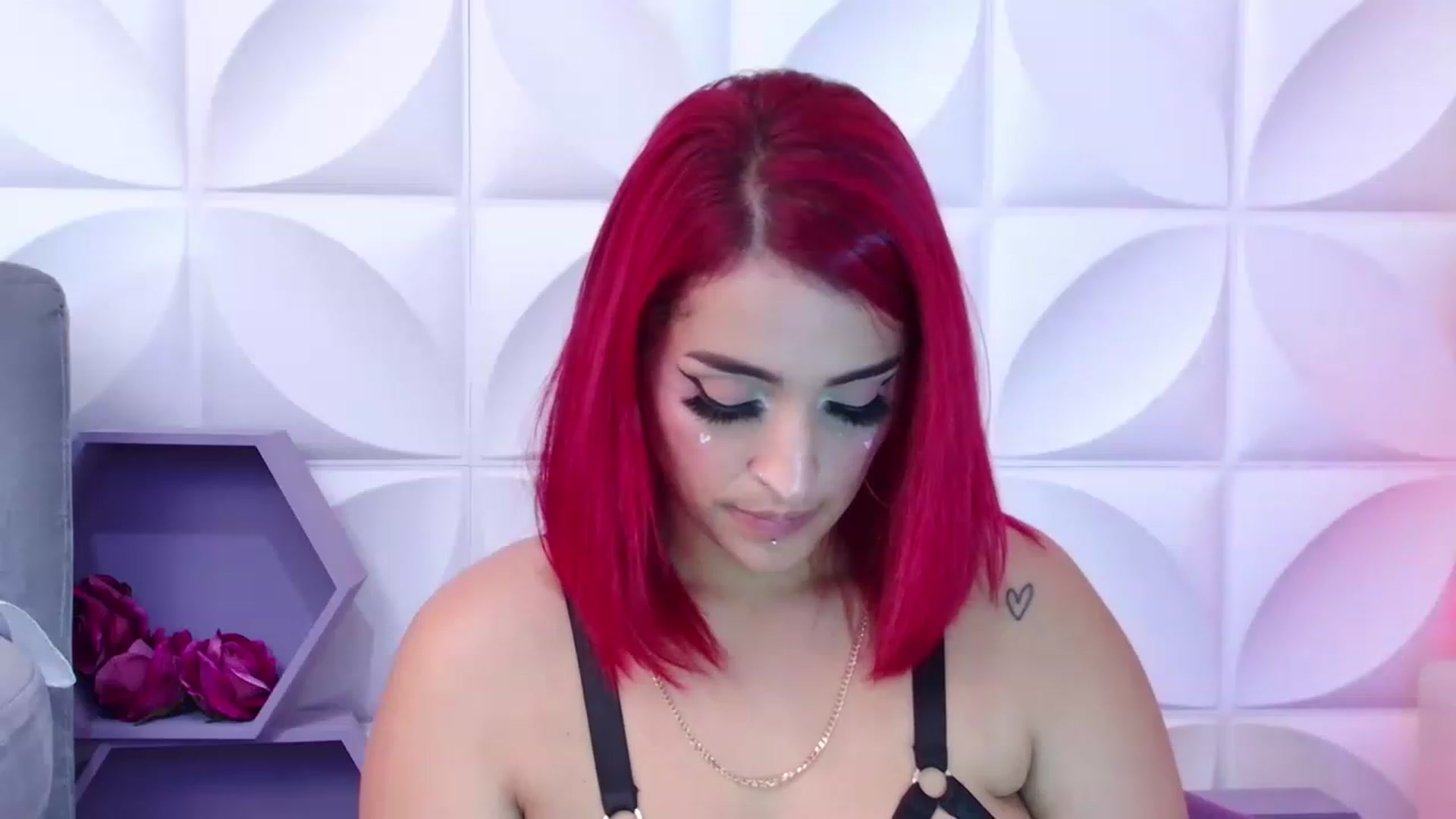 Gallery image thumbnail from Tifannys_ti's myfreecams stream on, 11/16/2022, 14:36 image 14 of 20