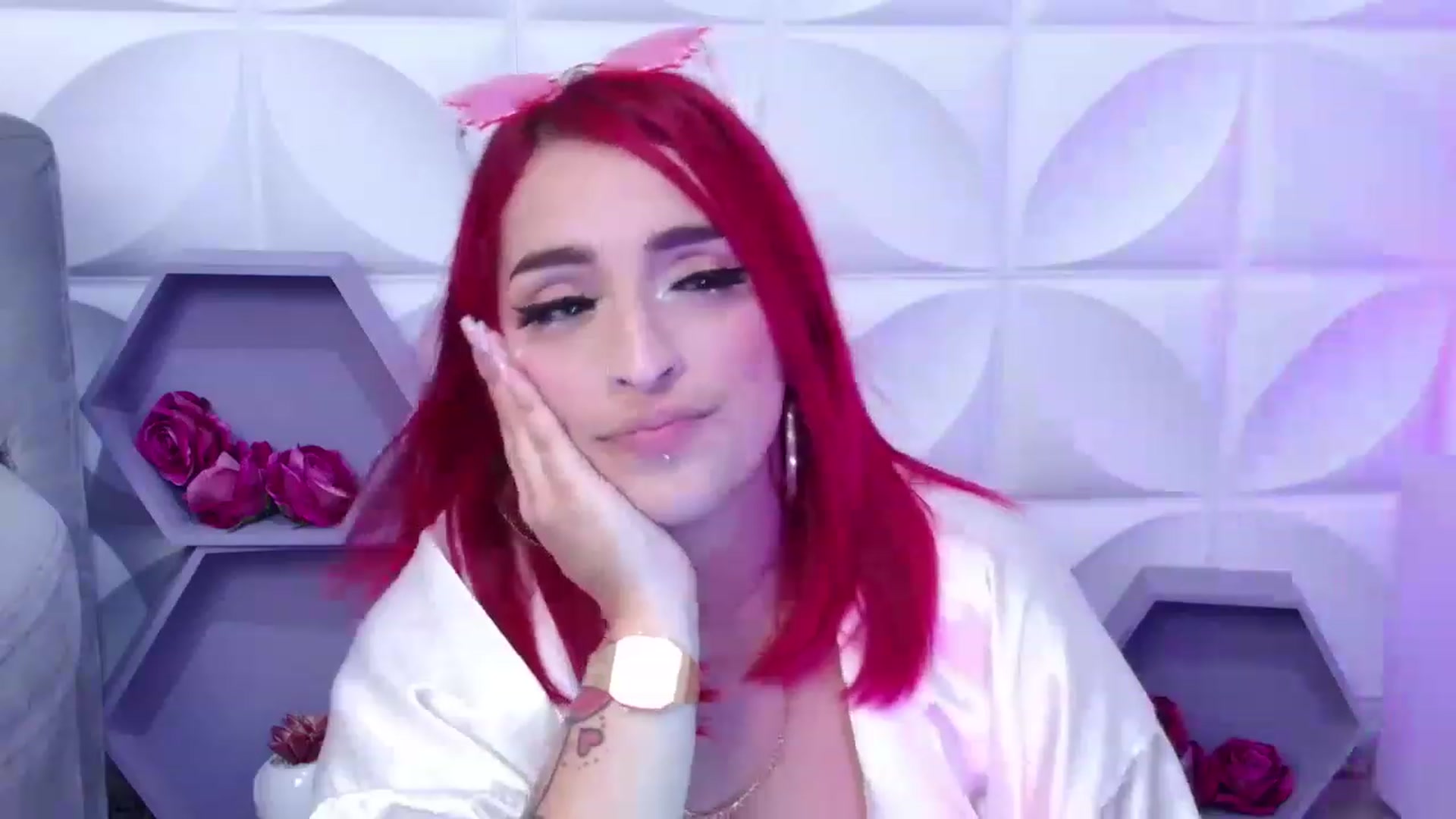 Gallery image thumbnail from Tifannys_ti's myfreecams stream on, 11/17/2022, 13:05 image 9 of 20