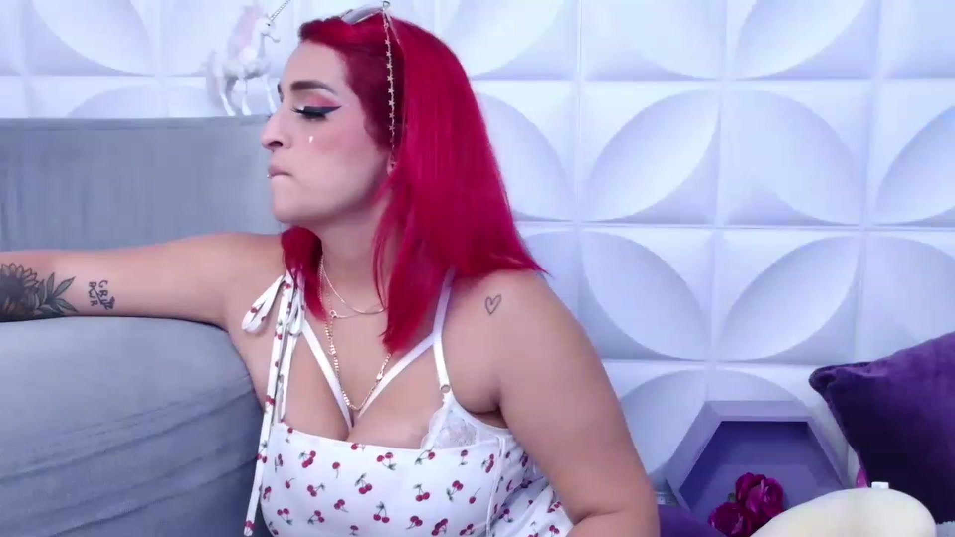 Gallery image thumbnail from Tifannys_ti's myfreecams stream on, 12/01/2022, 14:14 image 11 of 20