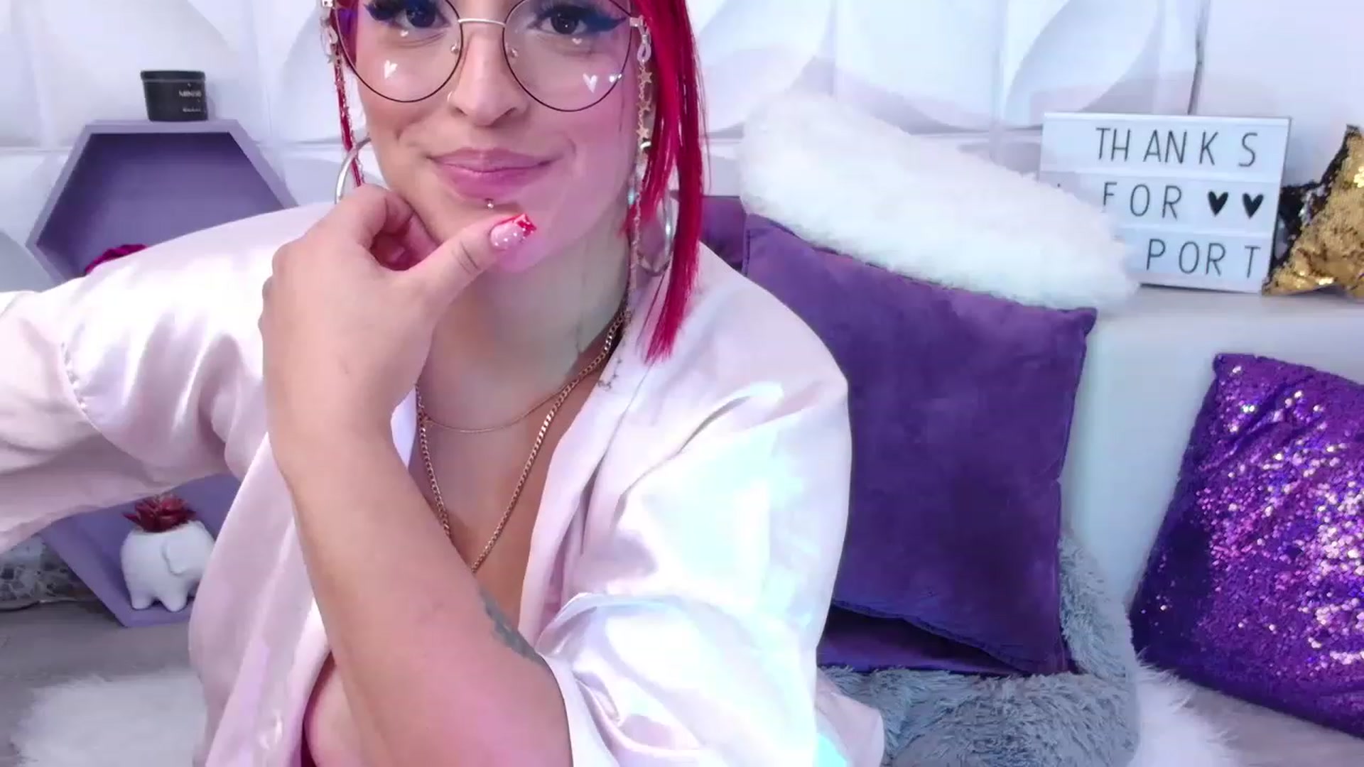 Gallery image thumbnail from Tifannys_ti's myfreecams stream on, 12/28/2022, 14:18 image 15 of 20