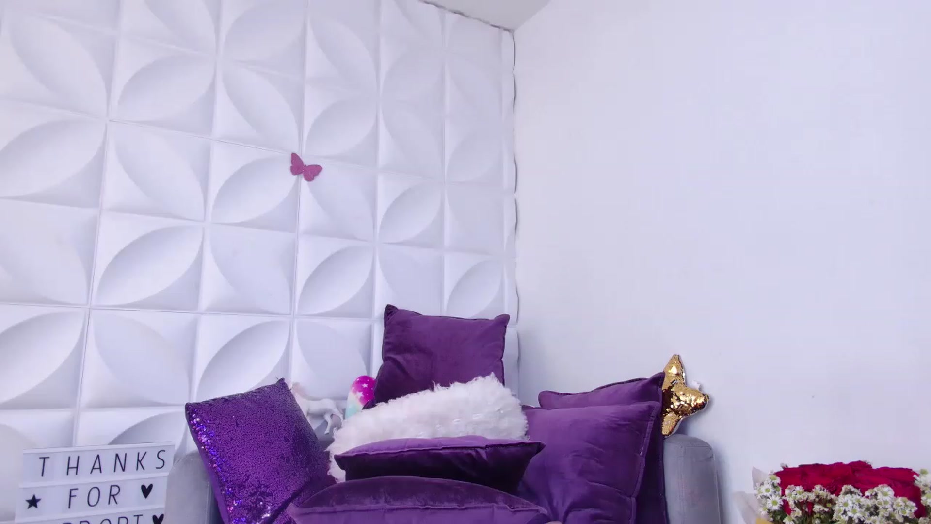 Gallery image thumbnail from Tifannys_ti's myfreecams stream on, 02/14/2023, 14:32 image 17 of 20