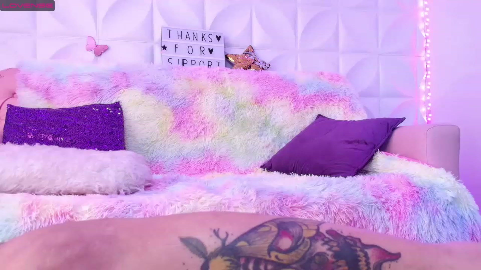 Gallery image thumbnail from Tifannys_ti's myfreecams stream on, 04/01/2023, 16:55 image 20 of 20
