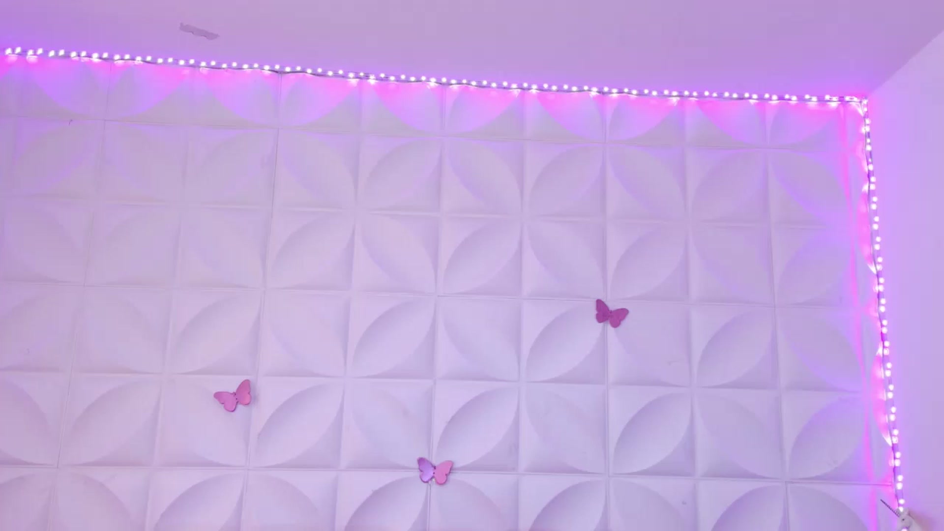 Gallery image thumbnail from Tifannys_ti's myfreecams stream on, 06/24/2023, 14:34 image 1 of 20