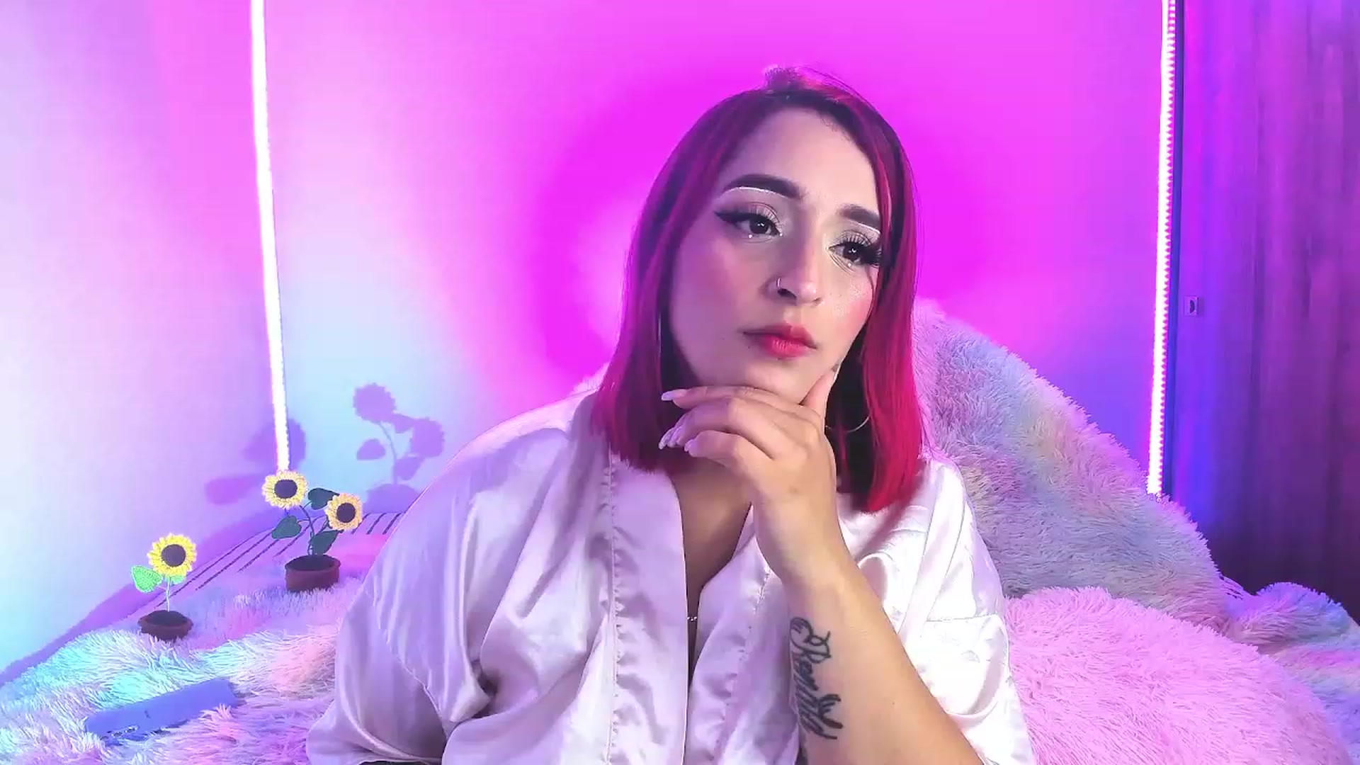 Gallery image thumbnail from Tifannys_ti's myfreecams stream on, 10/25/2023, 18:47 image 12 of 20