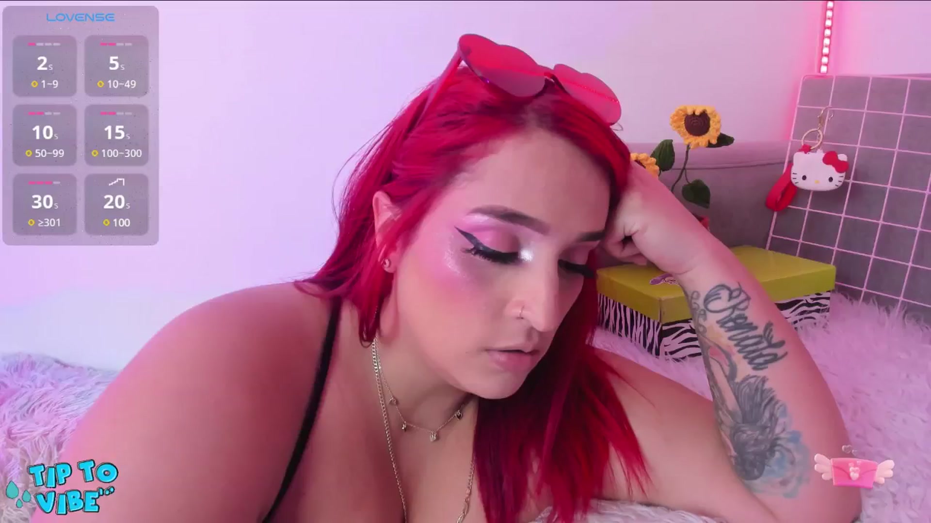 Gallery image thumbnail from Tifannys_ti's myfreecams stream on, 11/14/2024, 15:38 image 4 of 20