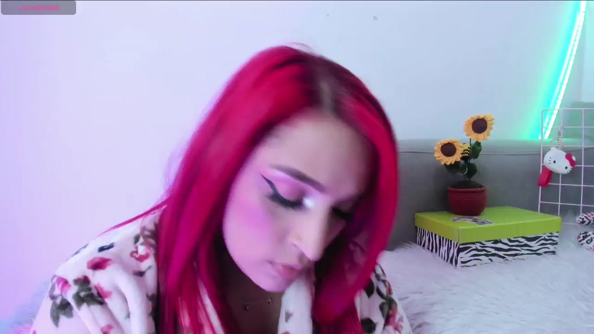 Gallery image thumbnail from Tifannys_ti's myfreecams stream on, 11/17/2024, 13:31 image 14 of 20