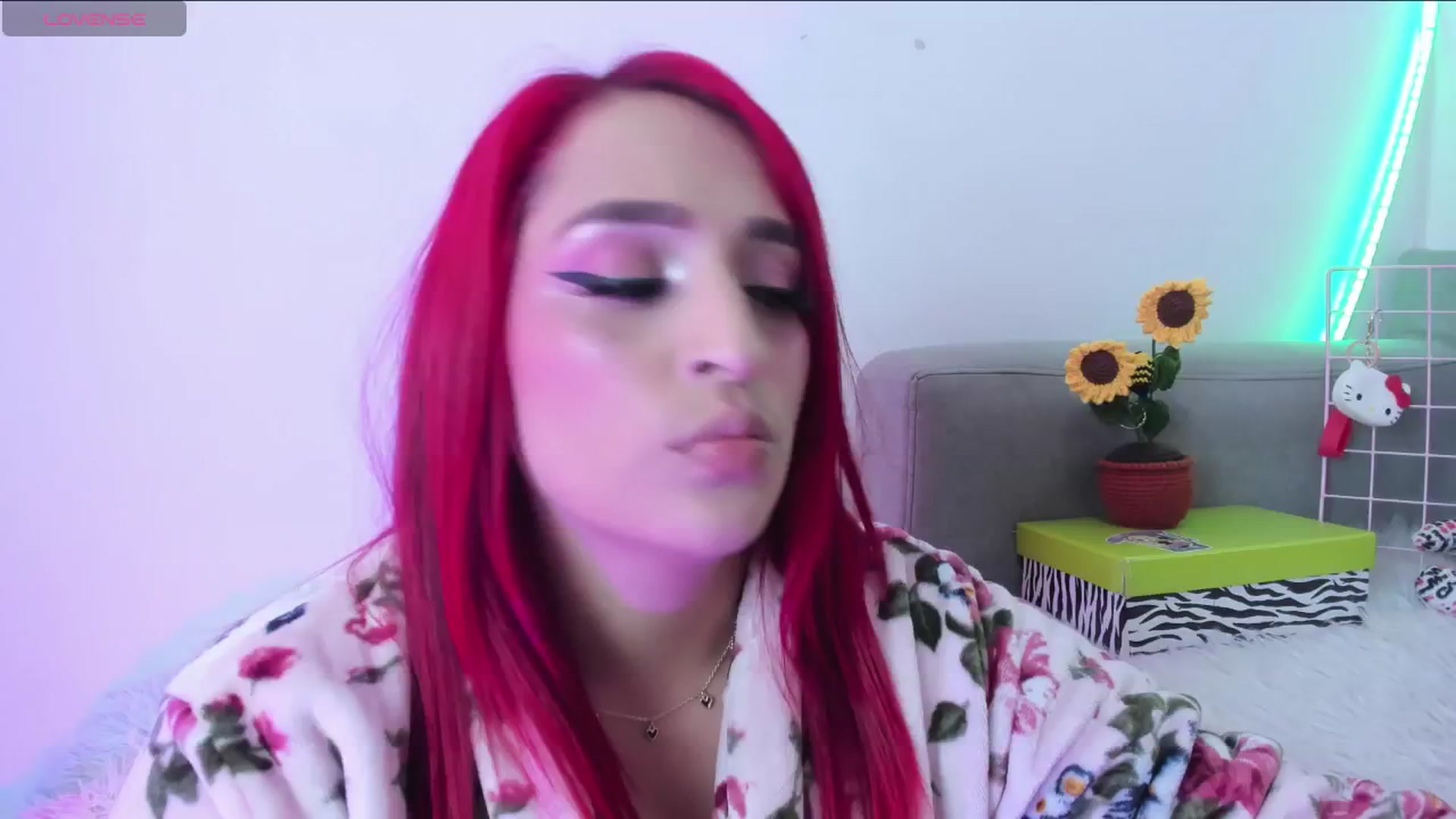 Gallery image thumbnail from Tifannys_ti's myfreecams stream on, 11/17/2024, 13:31 image 15 of 20