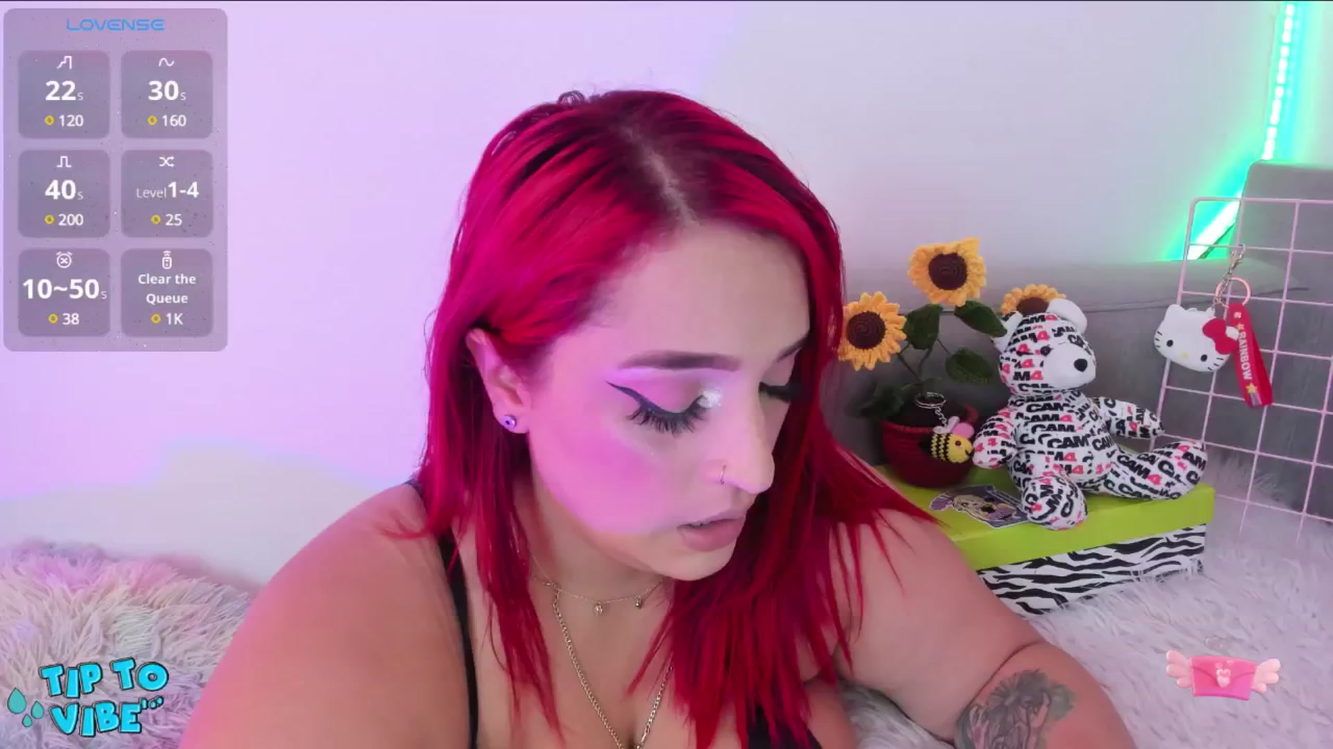 Gallery image thumbnail from Tifannys_ti's myfreecams stream on, 11/18/2024, 16:27 image 1 of 20