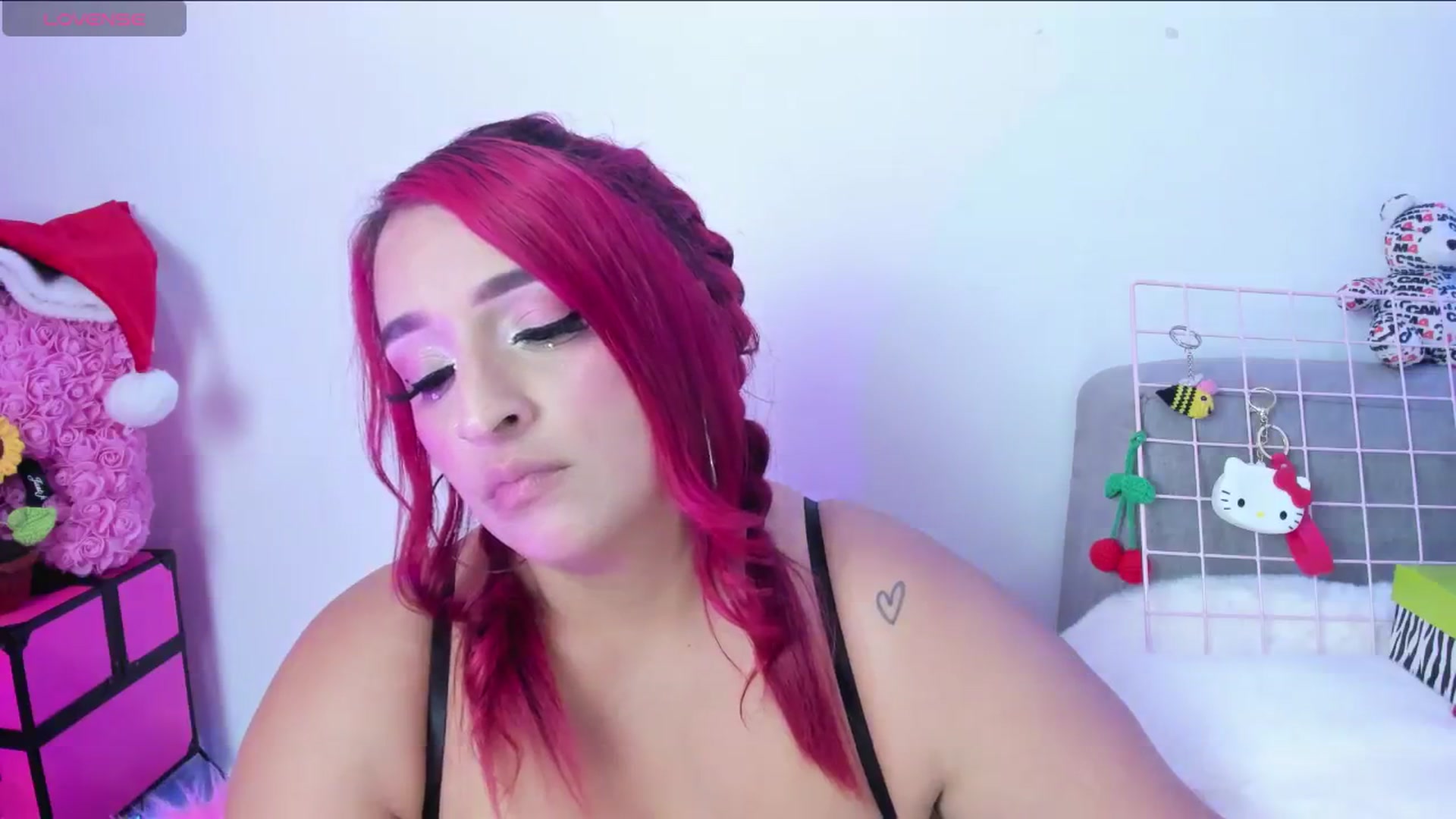Gallery image thumbnail from Tifannys_ti's myfreecams stream on, 12/26/2024, 22:27 image 18 of 20