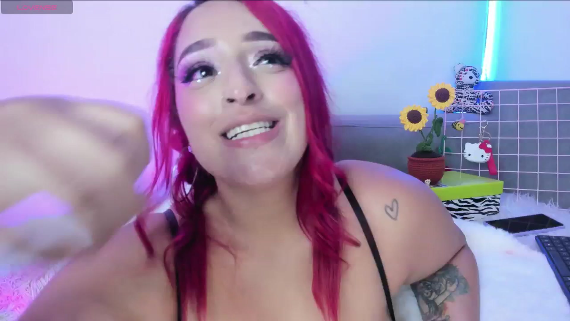 Gallery image thumbnail from Tifannys_ti's myfreecams stream on, 12/27/2024, 24:30 image 7 of 20