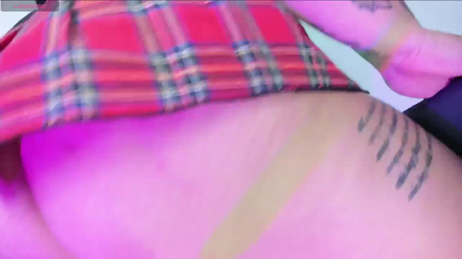Gallery image thumbnail from Tifannys_ti's myfreecams stream on, 12/27/2024, 01:26 image 8 of 20