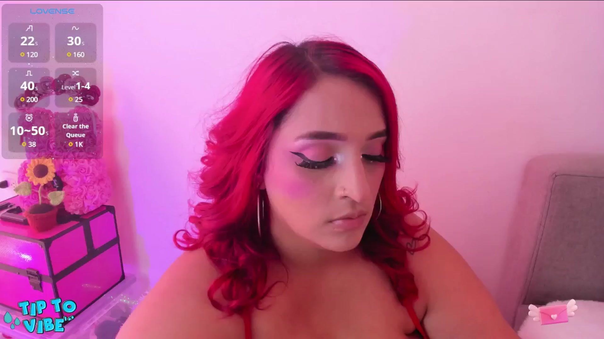 Gallery image thumbnail from Tifannys_ti's myfreecams stream on, 12/31/2024, 15:22 image 3 of 20