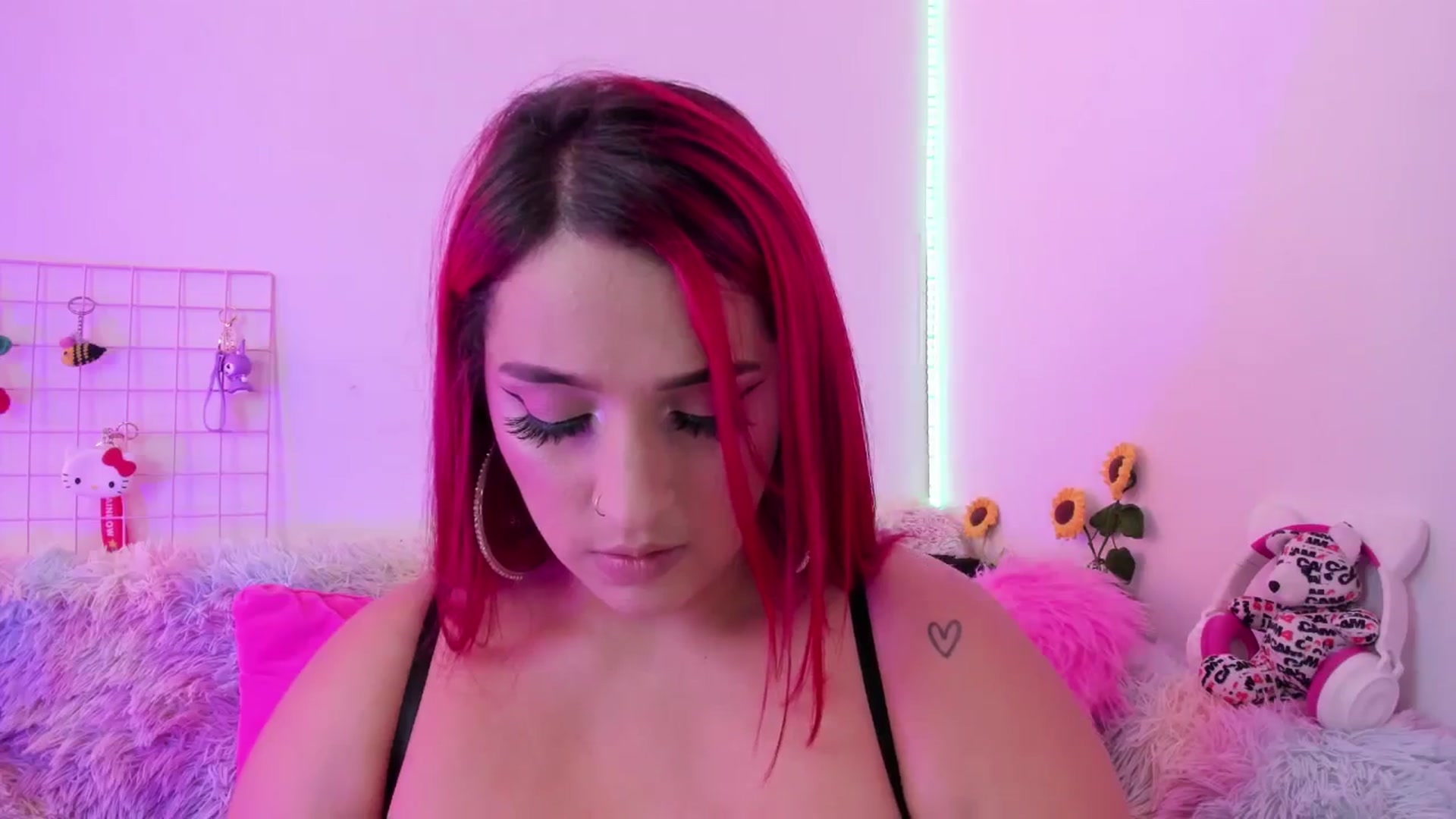 Gallery image thumbnail from Tifannys_ti's myfreecams stream on, 02/17/2025, 13:34 image 2 of 20