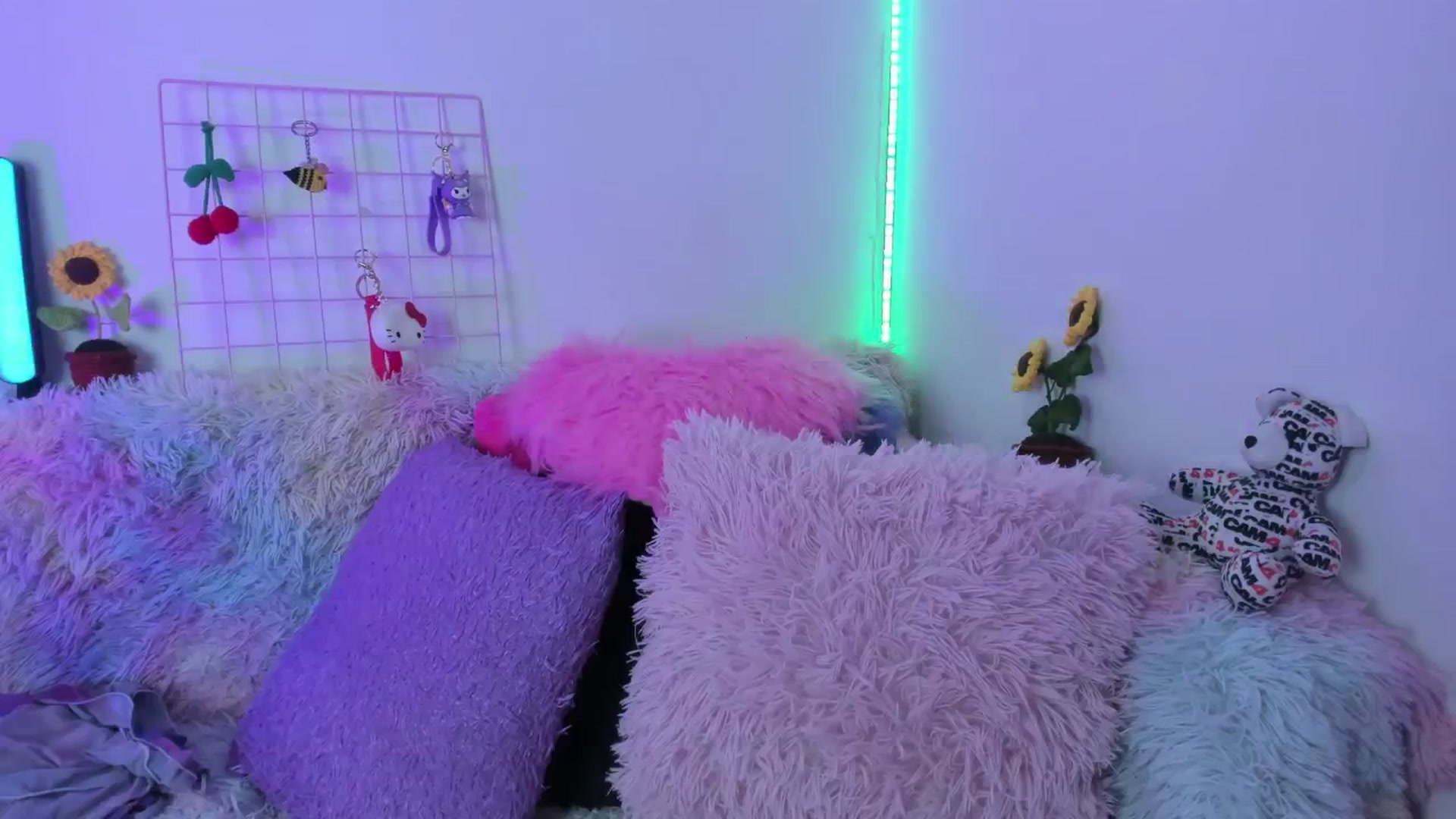 Gallery image thumbnail from Tifannys_ti's myfreecams stream on, 03/05/2025, 12:09 image 20 of 20
