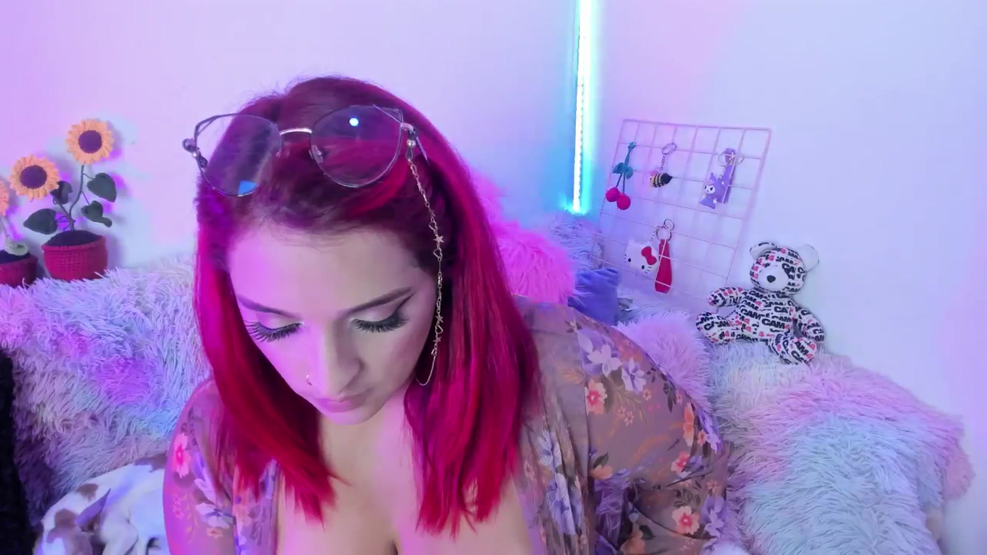 Gallery image thumbnail from Tifannys_ti's myfreecams stream on, 03/07/2025, 13:34 image 8 of 20