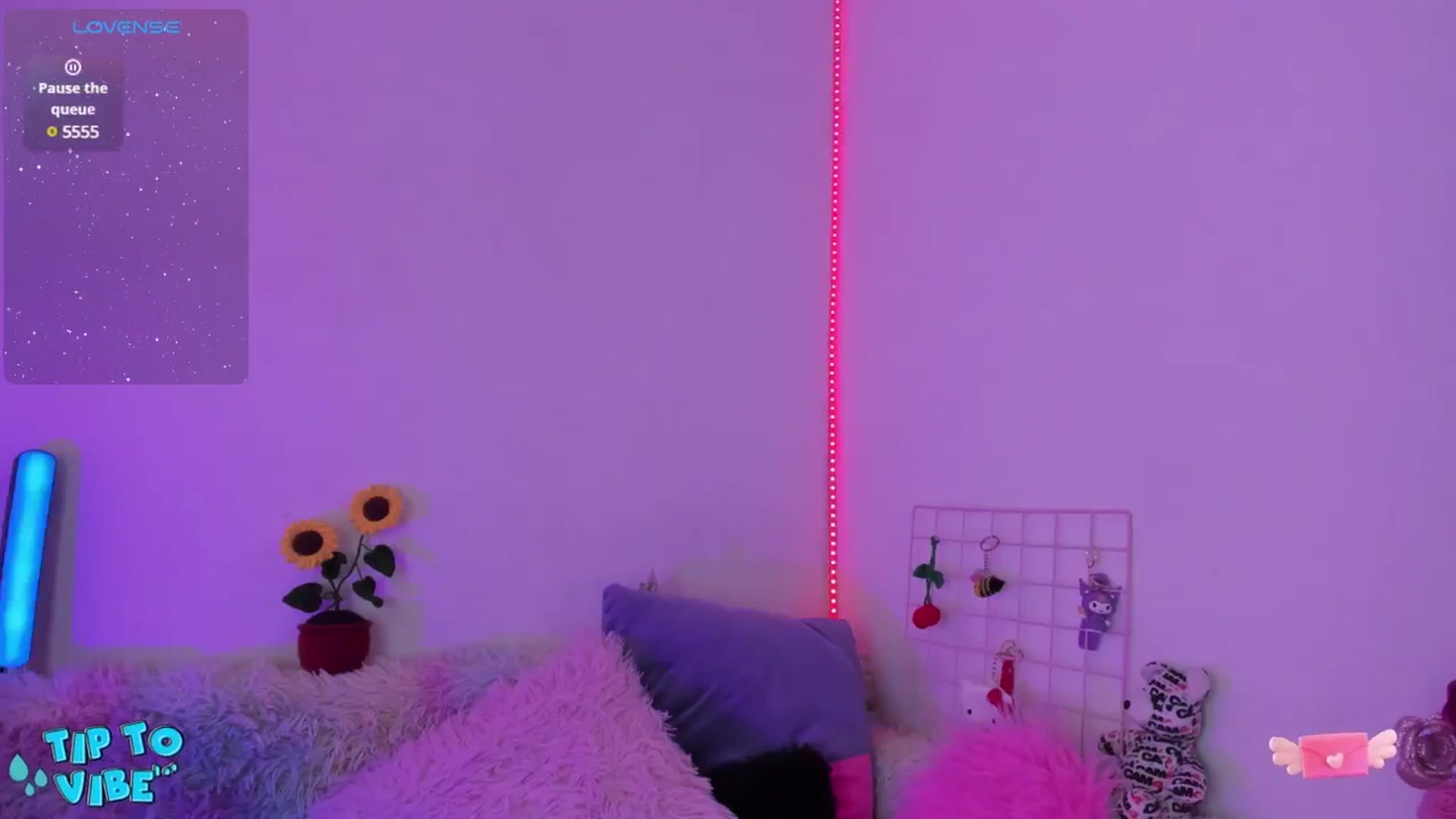 Gallery image thumbnail from Tifannys_ti's myfreecams stream on, 03/14/2025, 17:07 image 15 of 20