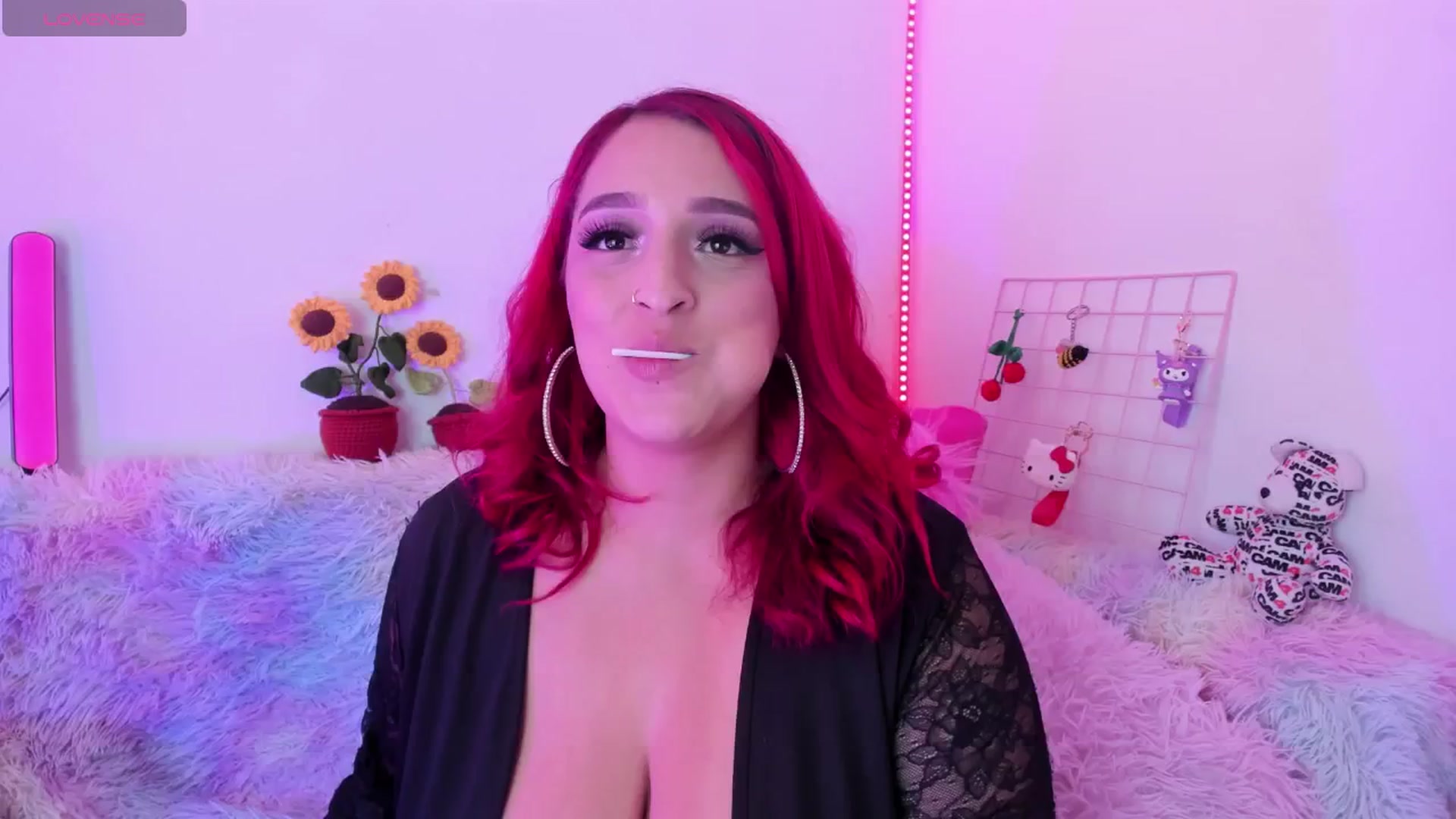 Gallery image thumbnail from Tifannys_ti's myfreecams stream on, 03/15/2025, 15:15 image 1 of 20