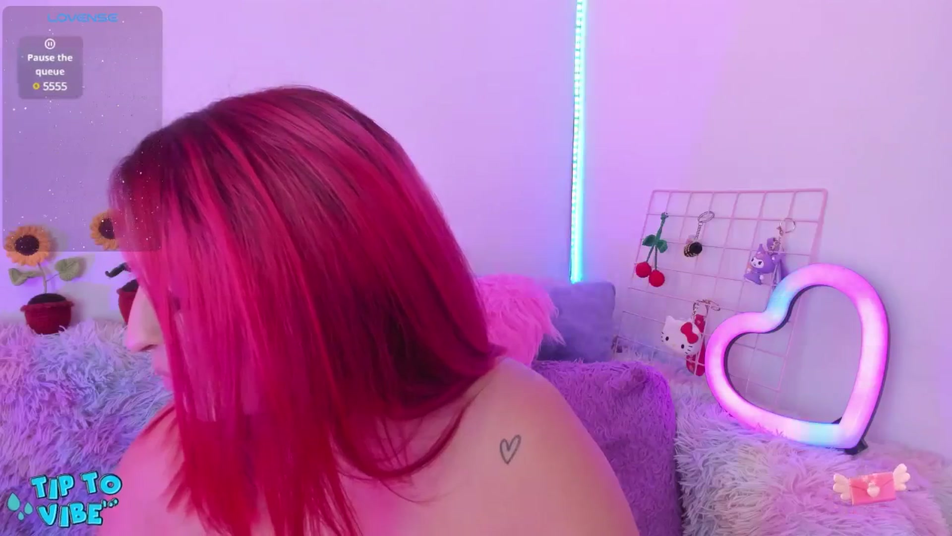 Gallery image thumbnail from Tifannys_ti's myfreecams stream on, 03/25/2025, 14:35 image 20 of 20