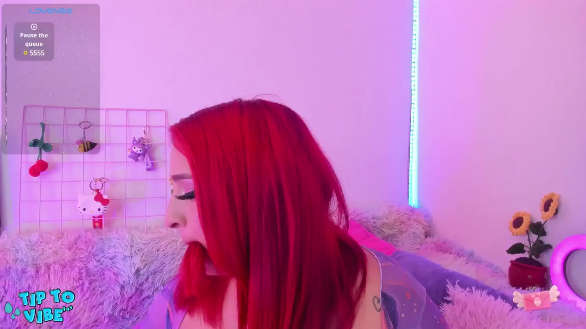 Gallery image thumbnail from Tifannys_ti's myfreecams stream on, 03/27/2025, 14:24 image 3 of 20