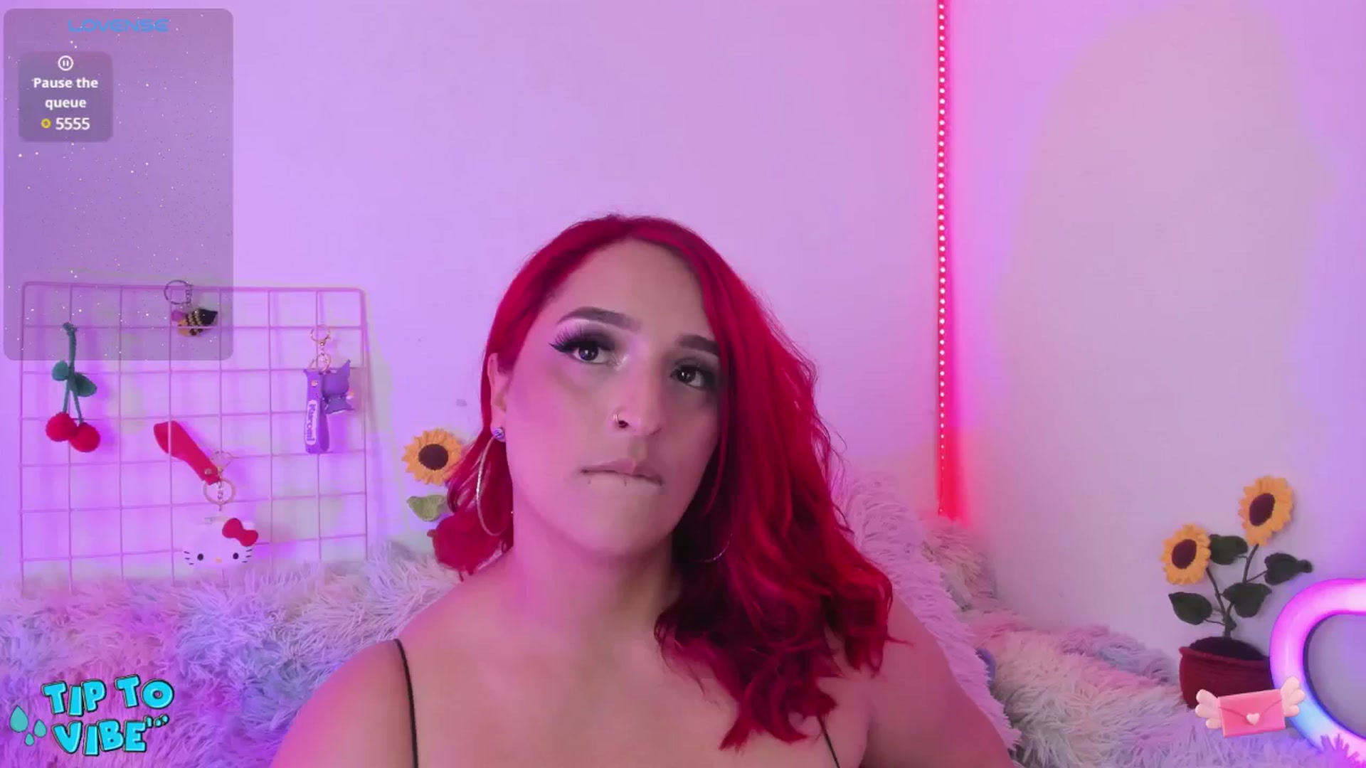 Gallery image thumbnail from Tifannys_ti's myfreecams stream on, 03/29/2025, 15:46 image 15 of 20
