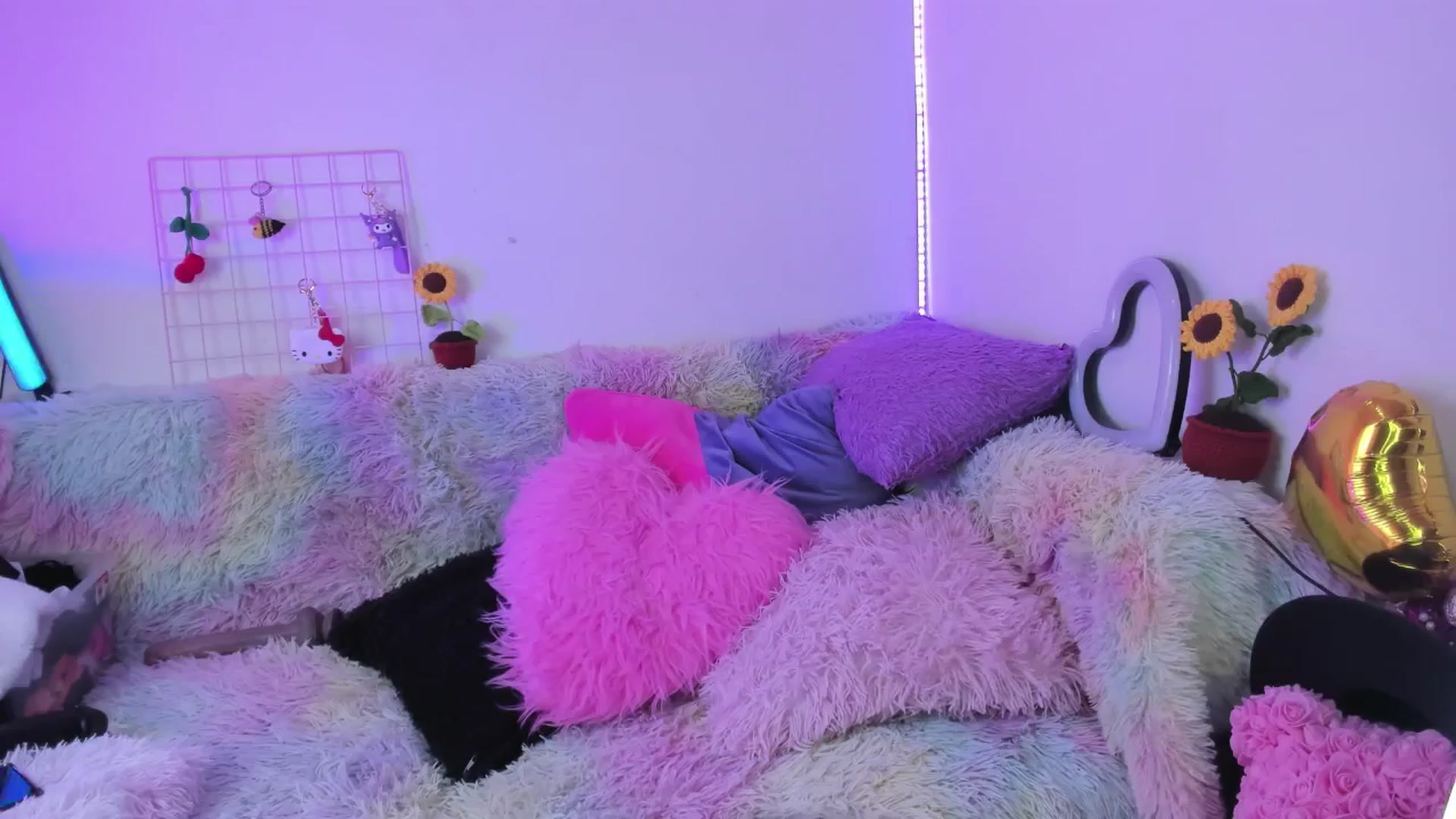 Gallery image thumbnail from Tifannys_ti's myfreecams stream on, 04/19/2025, 13:16 image 19 of 20