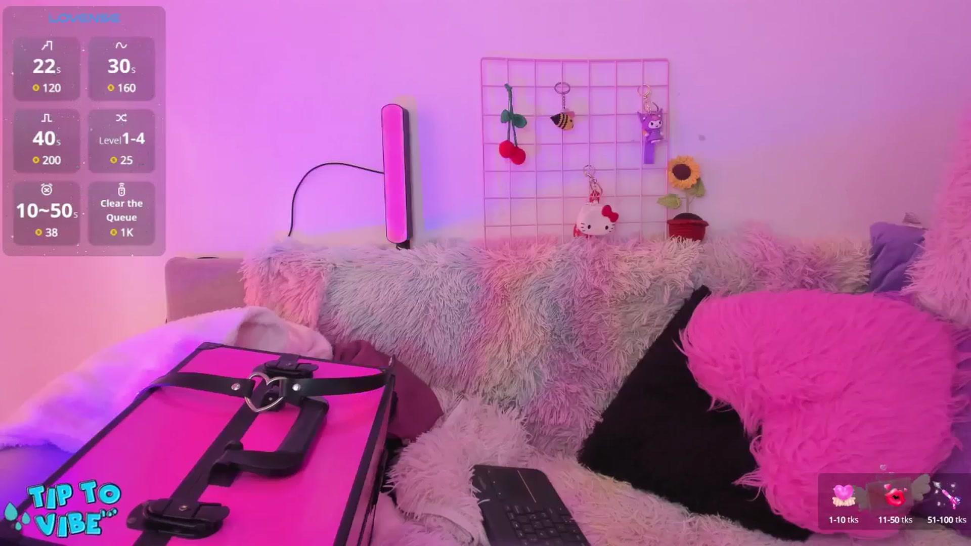Gallery image thumbnail from Tifannys_ti's myfreecams stream on, 04/25/2025, 13:30 image 4 of 20
