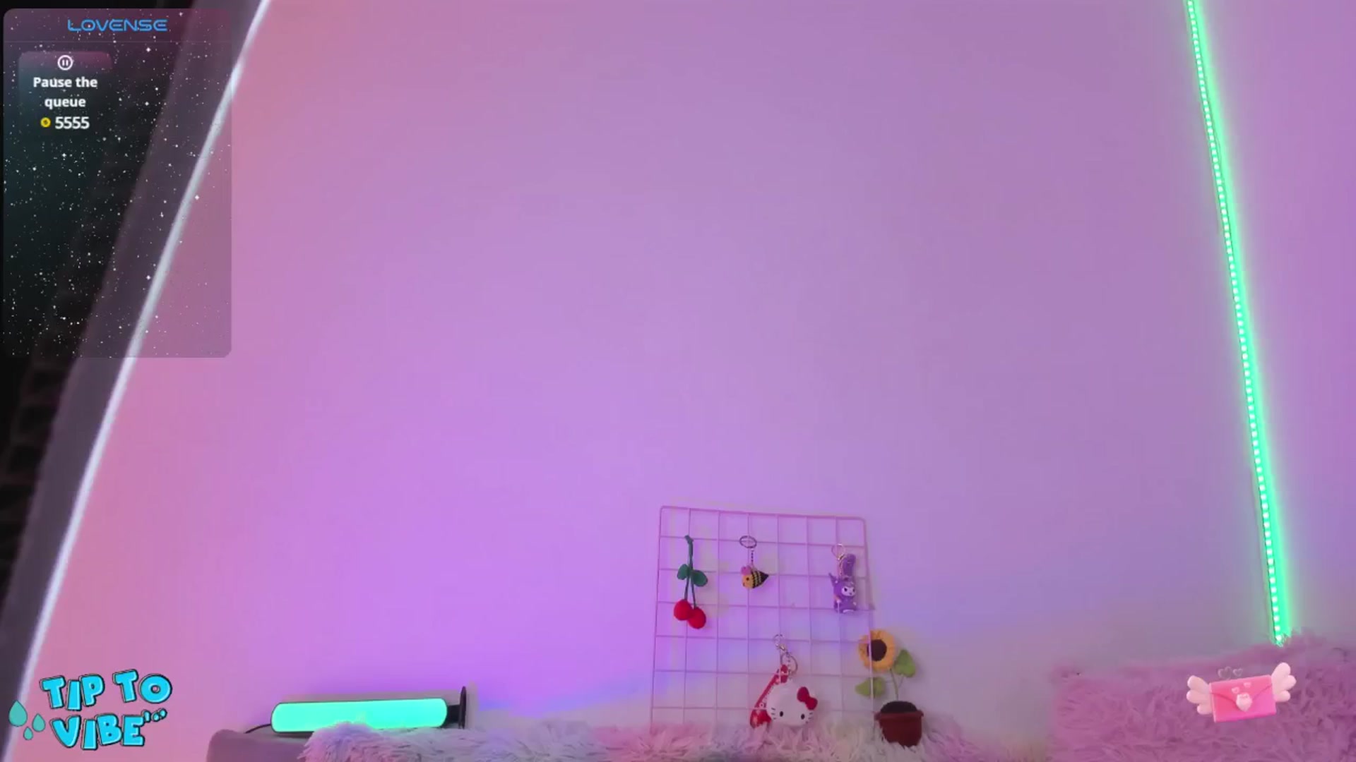 Gallery image thumbnail from Tifannys_ti's myfreecams stream on, 04/25/2025, 14:59 image 1 of 20