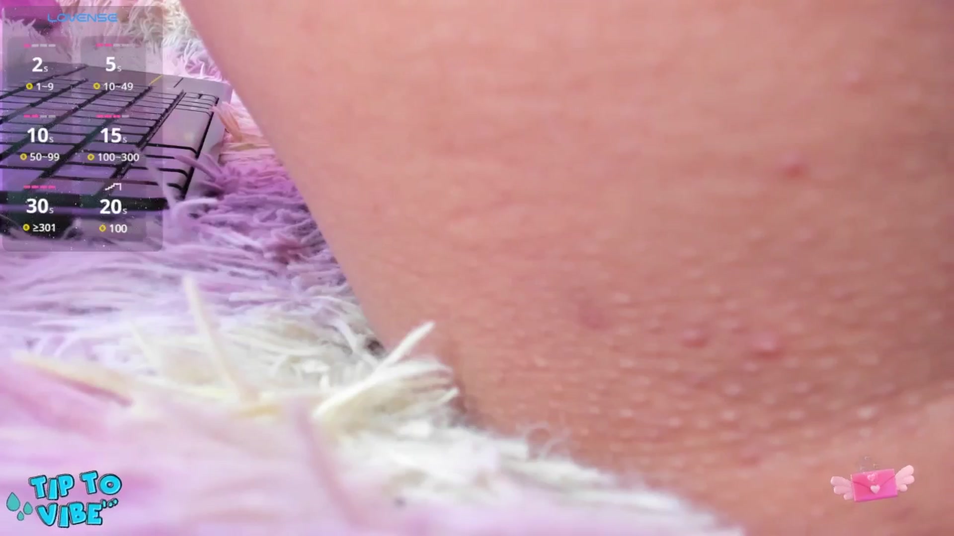Gallery image thumbnail from Tifannys_ti's myfreecams stream on, 04/25/2025, 16:31 image 5 of 20