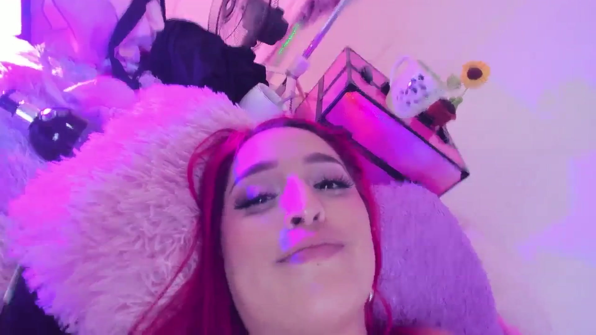 Gallery image thumbnail from Tifannys_ti's myfreecams stream on, 05/20/2025, 19:46 image 14 of 20