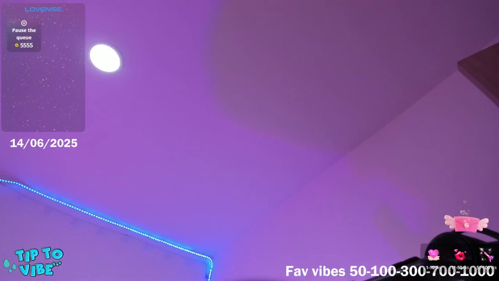 Gallery image thumbnail from Tifannys_ti's myfreecams stream on, 06/14/2025, 16:32 image 16 of 20