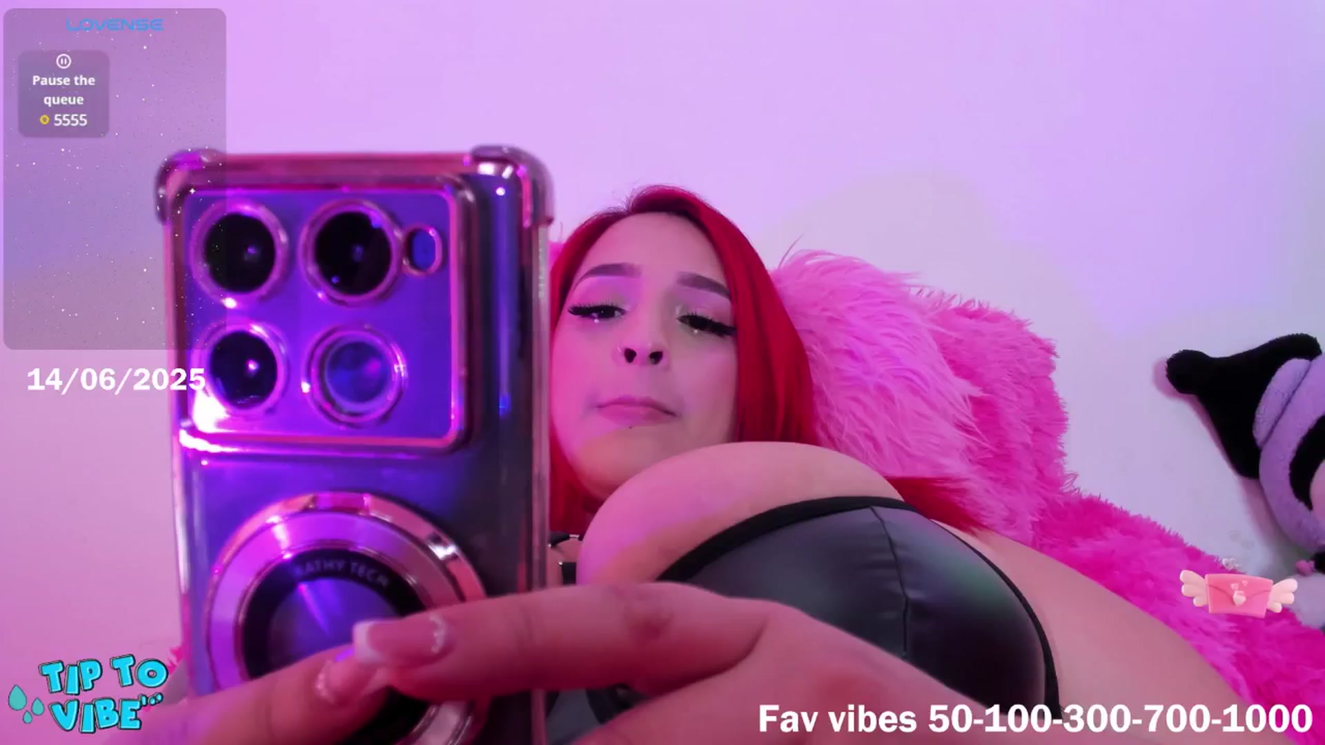 Gallery image thumbnail from Tifannys_ti's myfreecams stream on, 06/14/2025, 16:32 image 12 of 20