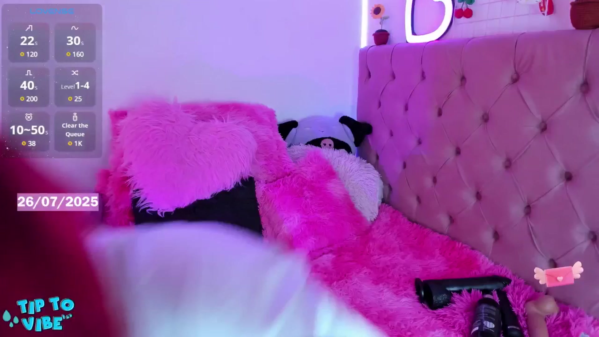 Gallery image thumbnail from Tifannys_ti's myfreecams stream on, 07/26/2025, 15:28 image 11 of 20