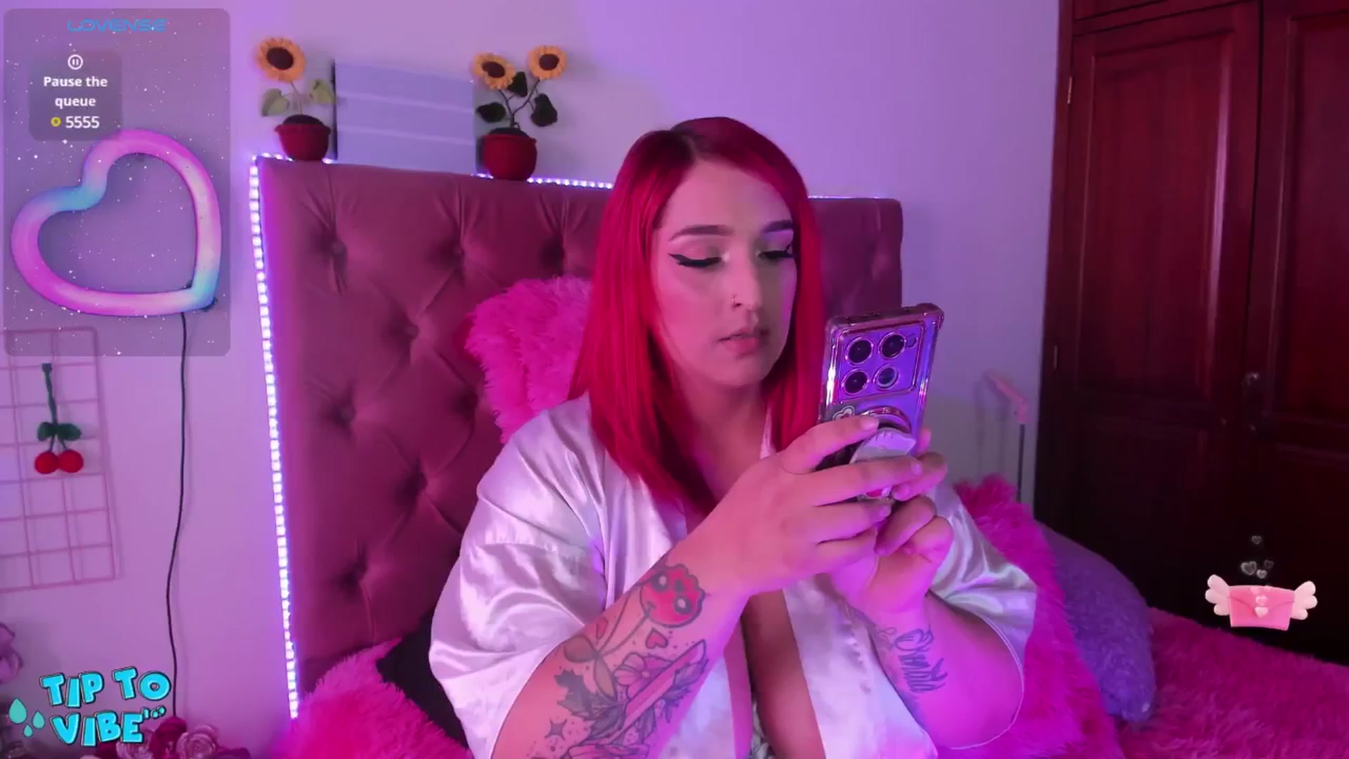 Gallery image thumbnail from Tifannys_ti's myfreecams stream on, 08/10/2025, 15:07 image 5 of 20