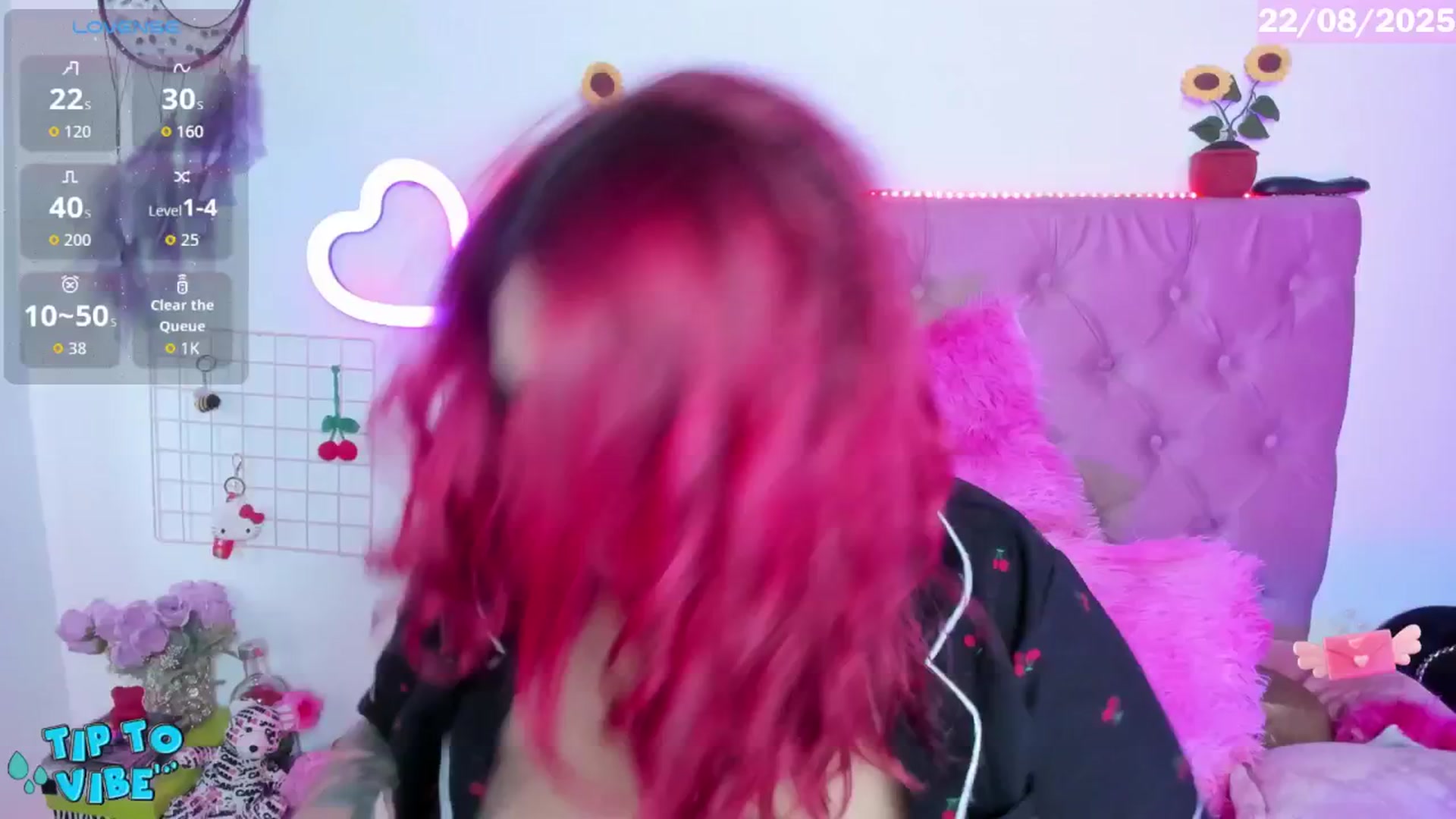 Gallery image thumbnail from Tifannys_ti's myfreecams stream on, 08/22/2025, 17:32 image 9 of 20