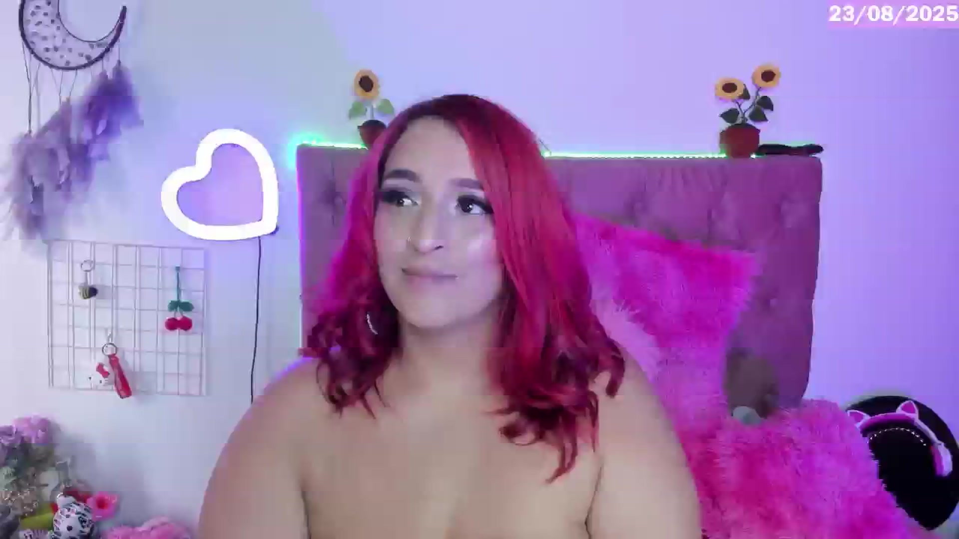 Gallery image thumbnail from Tifannys_ti's myfreecams stream on, 08/23/2025, 15:13 image 16 of 20