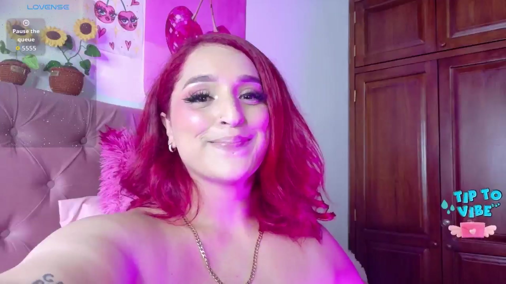 Gallery image thumbnail from Tifannys_ti's myfreecams stream on, 04/06/2026, 16:24 image 9 of 20