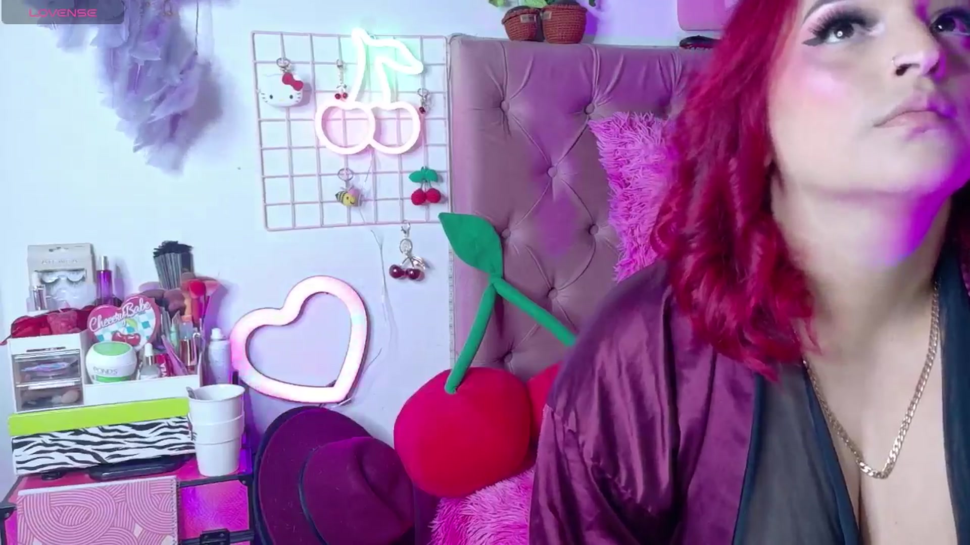 Gallery image thumbnail from Tifannys_ti's myfreecams stream on, 04/21/2026, 12:17 image 4 of 20