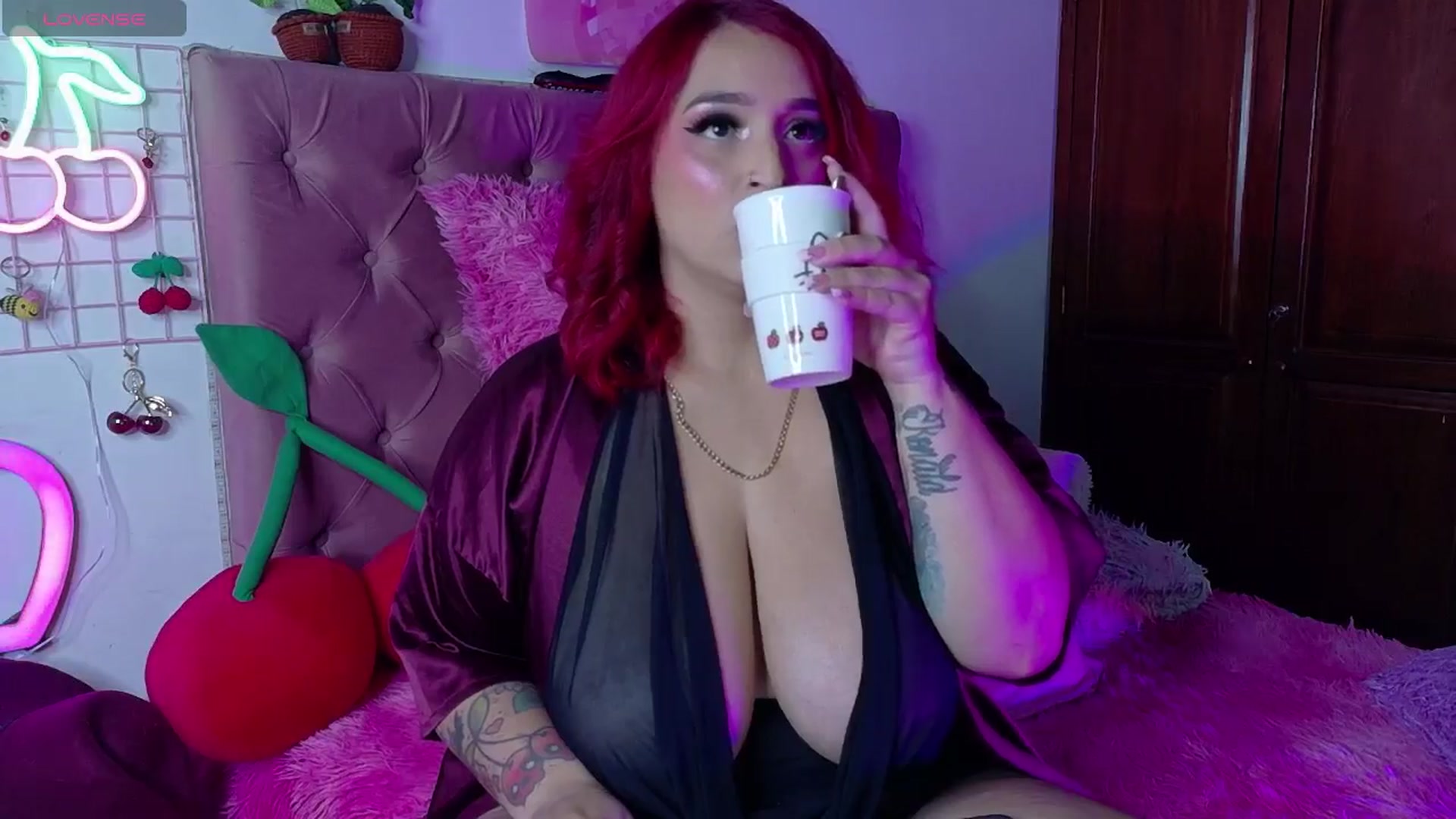 Gallery image thumbnail from Tifannys_ti's myfreecams stream on, 04/21/2026, 12:17 image 3 of 20