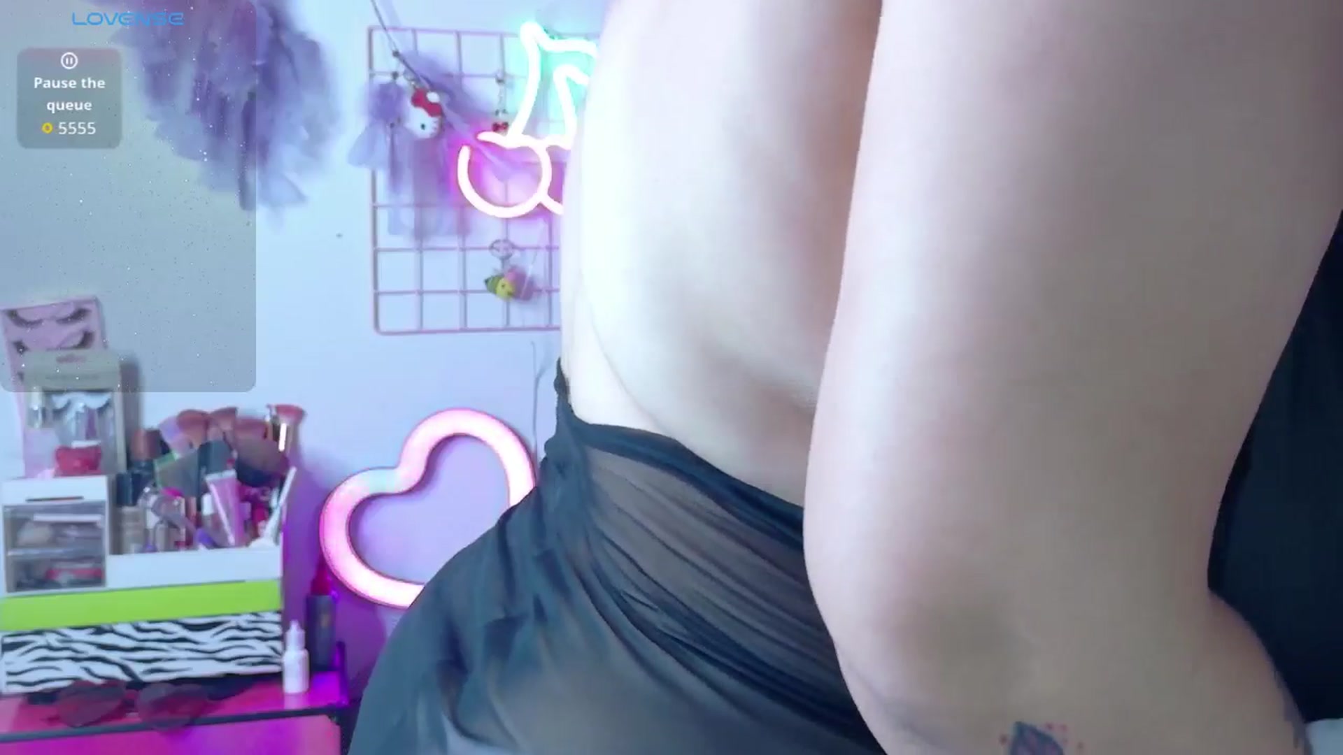 Gallery image thumbnail from Tifannys_ti's myfreecams stream on, 04/29/2026, 16:04 image 17 of 20
