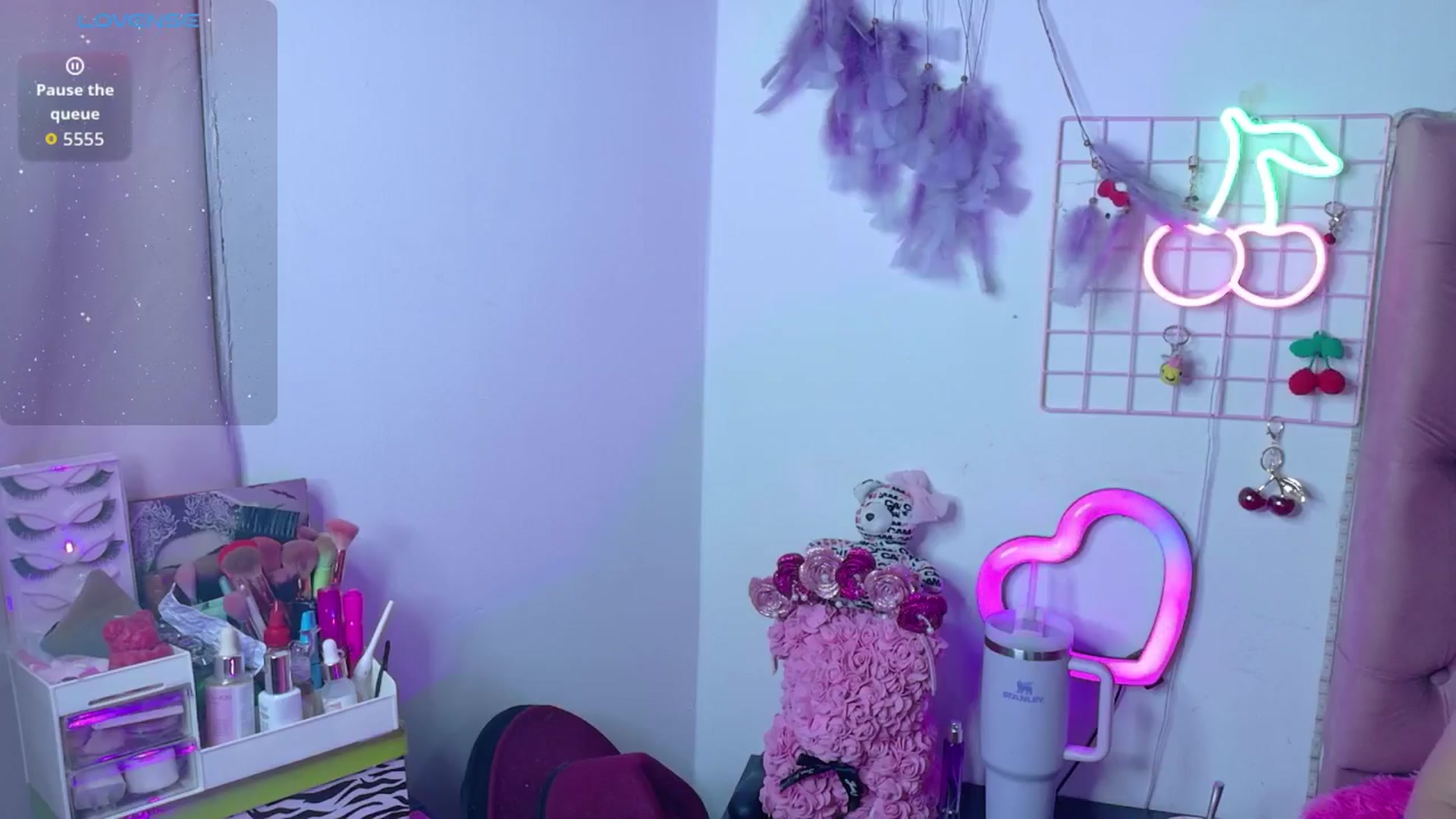 Gallery image thumbnail from Tifannys_ti's myfreecams stream on, 05/03/2026, 15:09 image 8 of 20