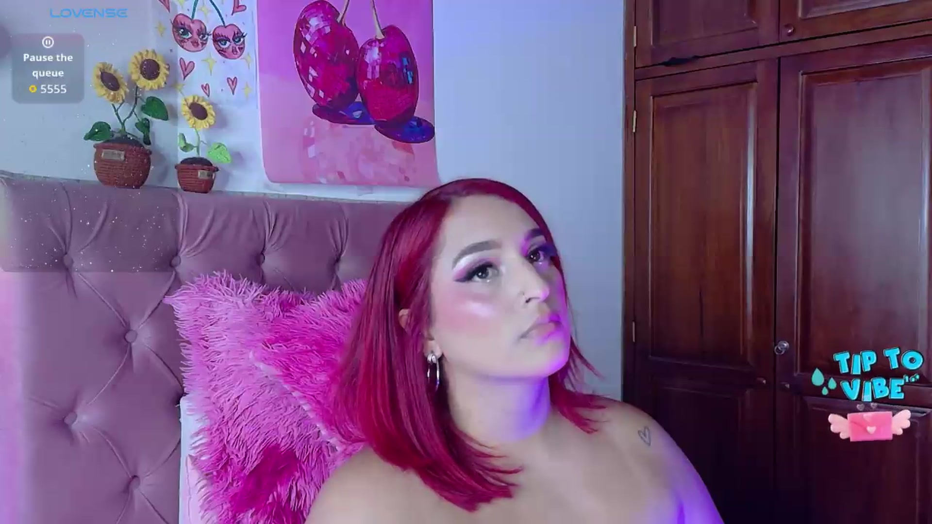 Gallery image thumbnail from Tifannys_ti's myfreecams stream on, 05/20/2026, 14:43 image 2 of 20