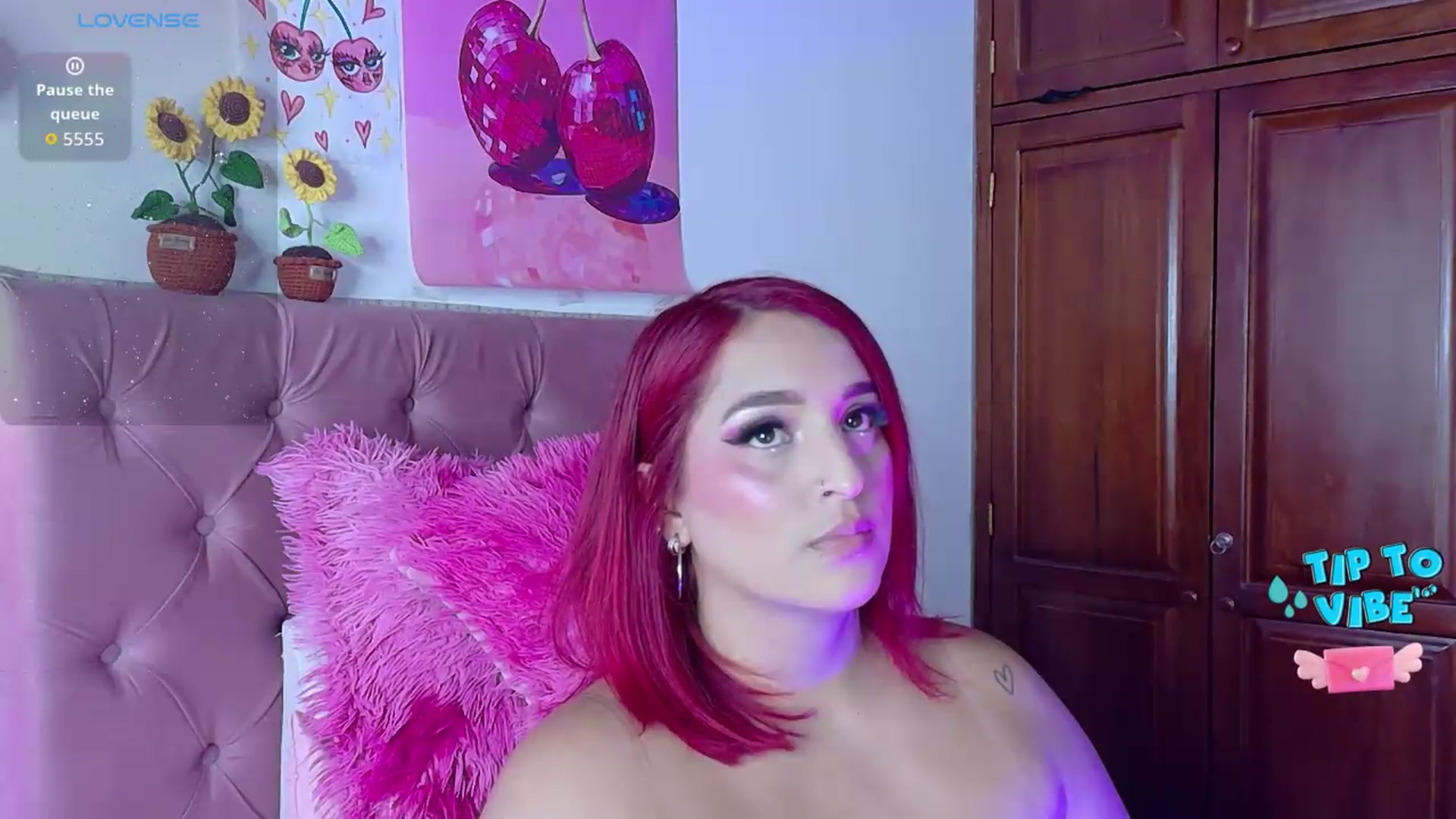 Gallery image thumbnail from Tifannys_ti's myfreecams stream on, 05/20/2026, 14:43 image 3 of 20