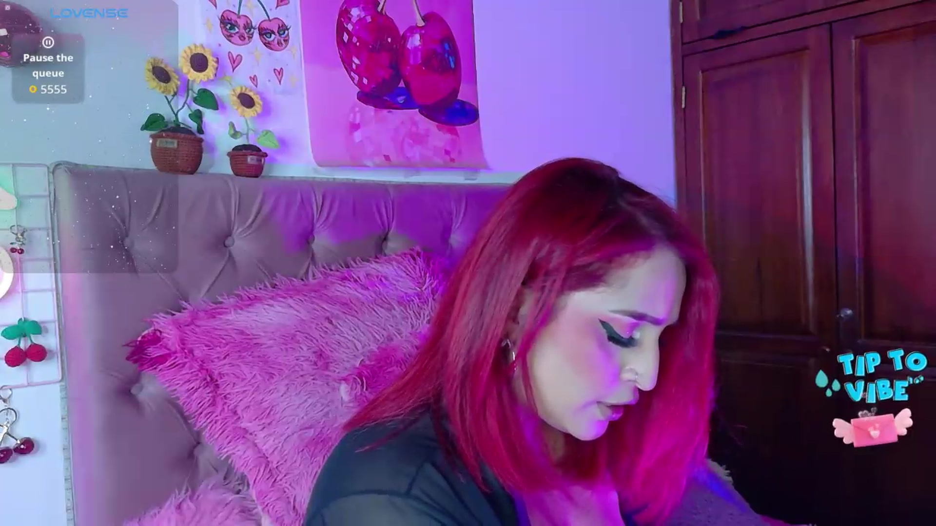 Gallery image thumbnail from Tifannys_ti's myfreecams stream on, 05/21/2026, 14:15 image 17 of 20