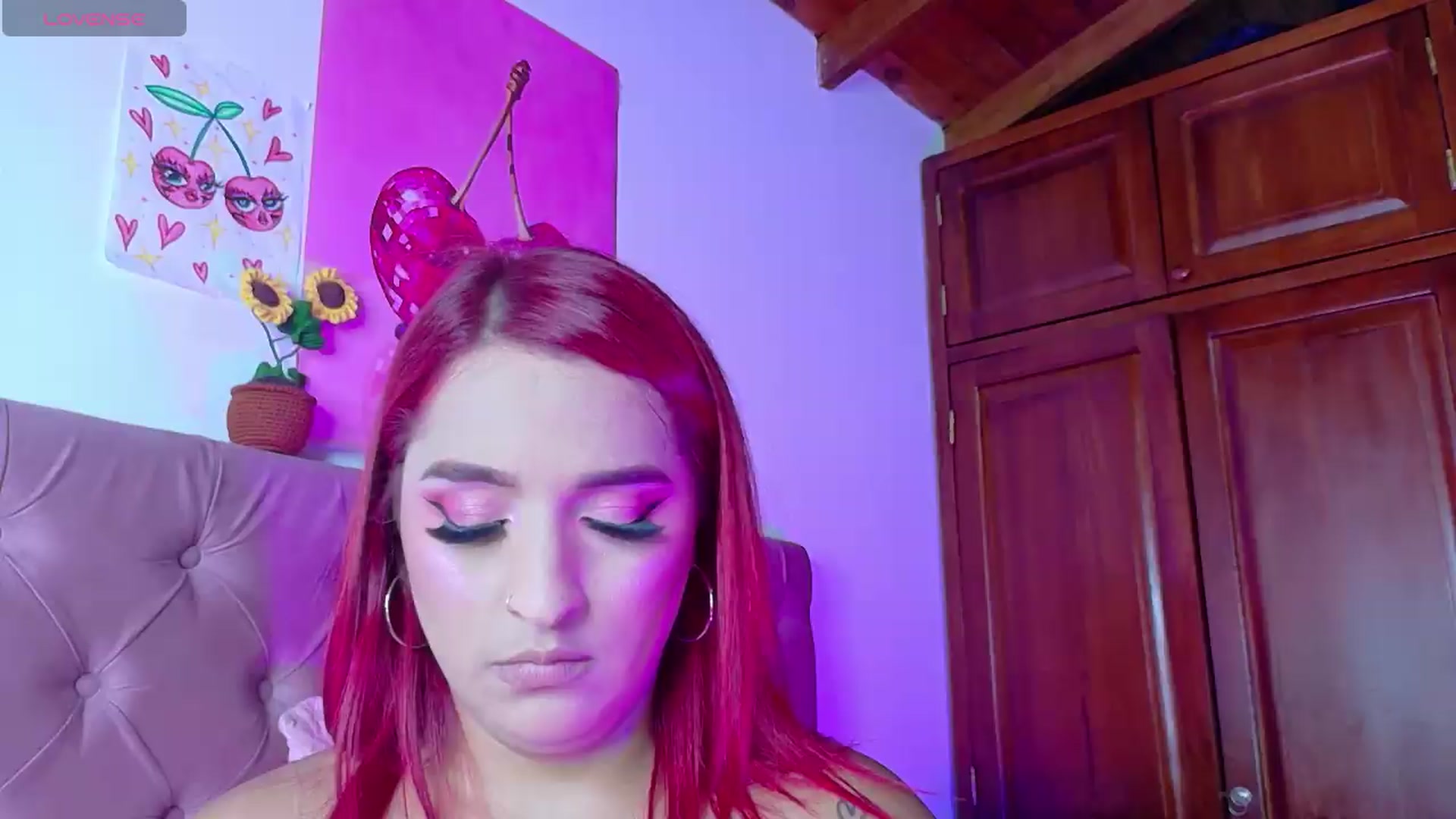 Gallery image thumbnail from Tifannys_ti's myfreecams stream on, 07/04/2026, 18:01 image 20 of 20
